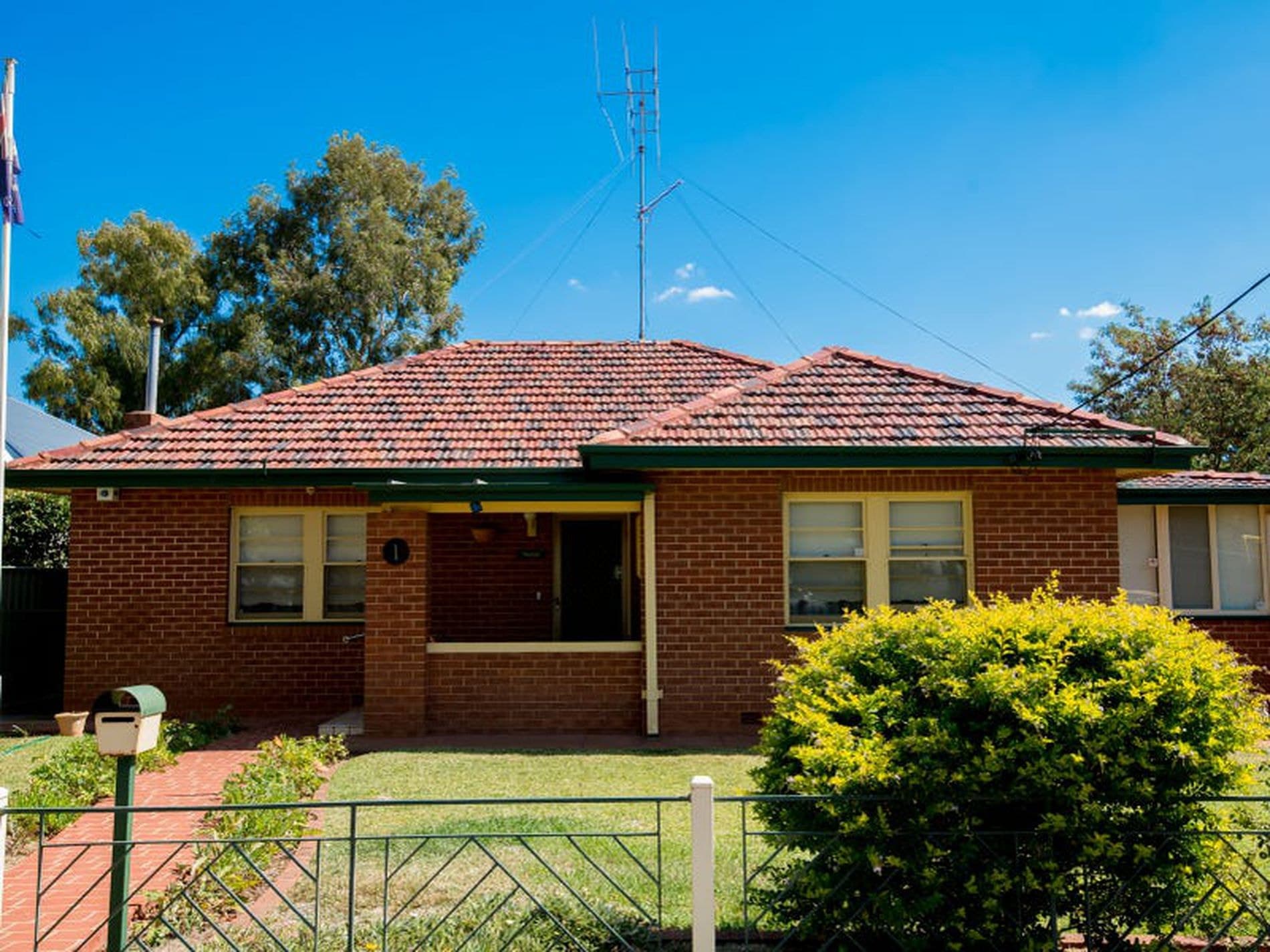 1 George Street, Dubbo - Image 1