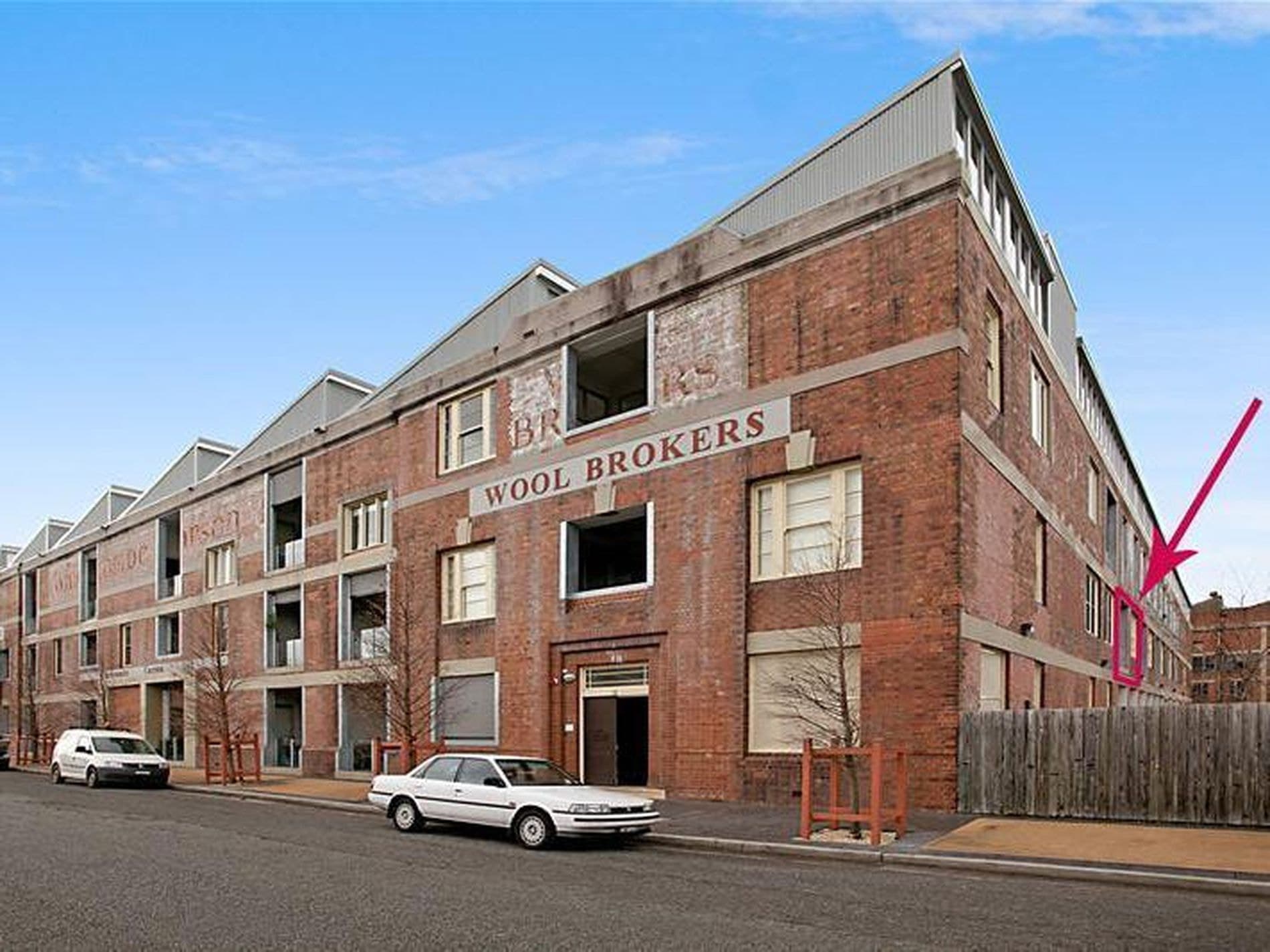 211 / 14 Milford Street, Islington - Image 1