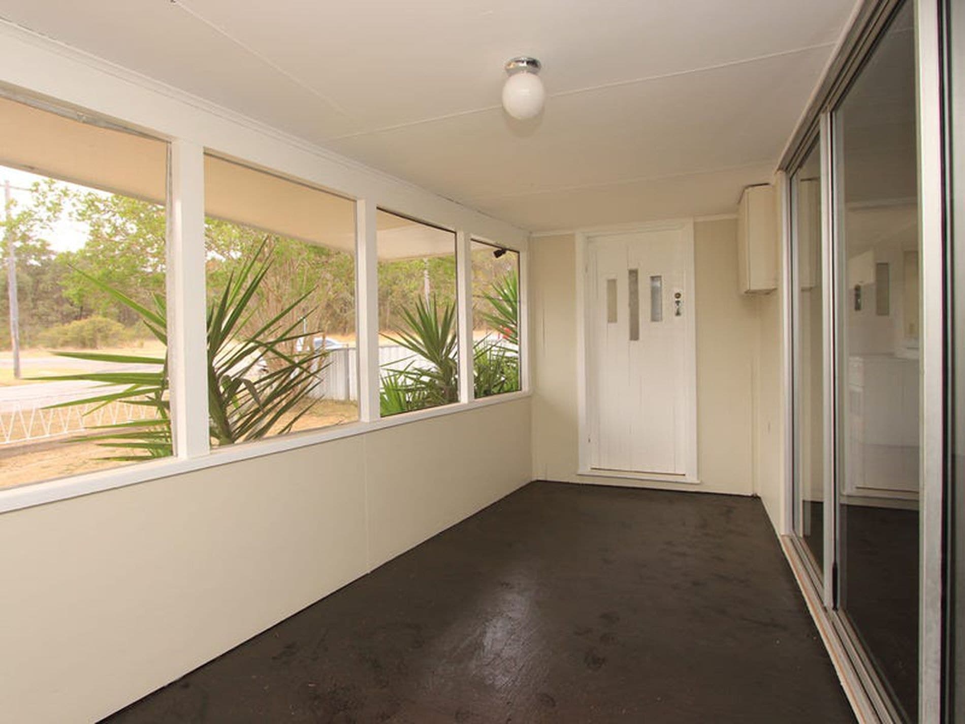 55 Hospital Road, Weston - Thumbnail 2