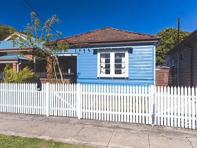 18 Baker Street, Mayfield - Image 1