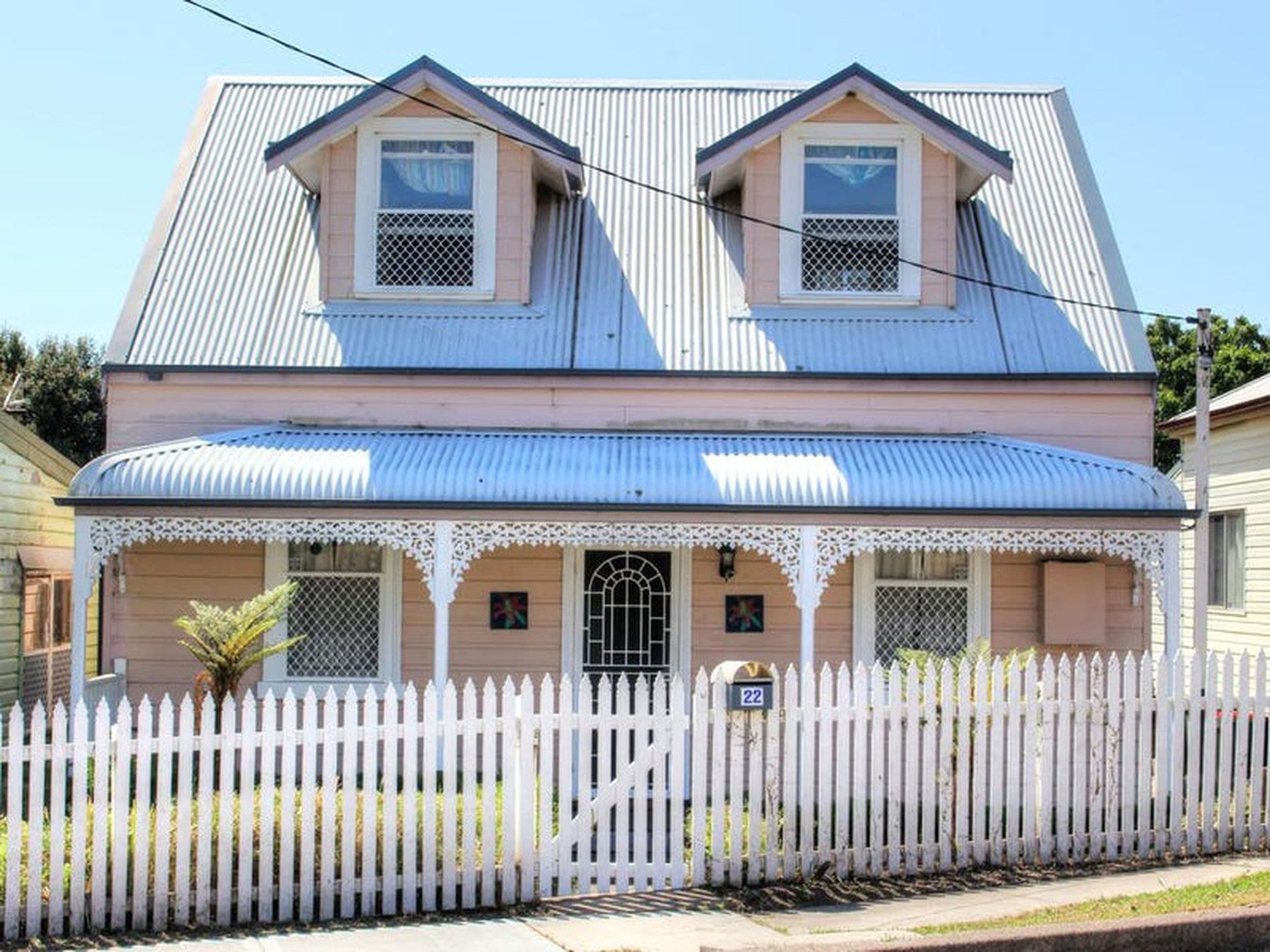 22 Margaret Street, Tighes Hill - Image 1