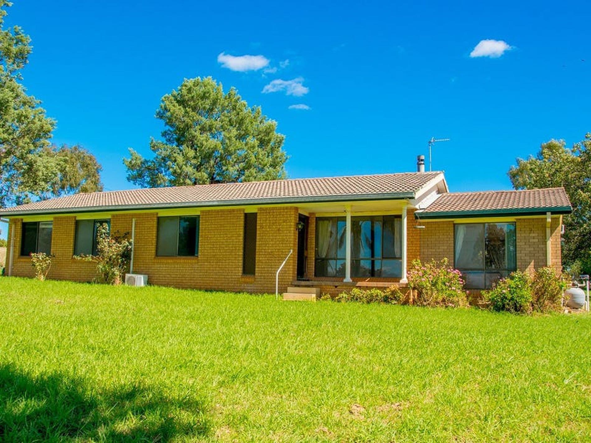 5R Bulwarra Drive, Dubbo - Image 1