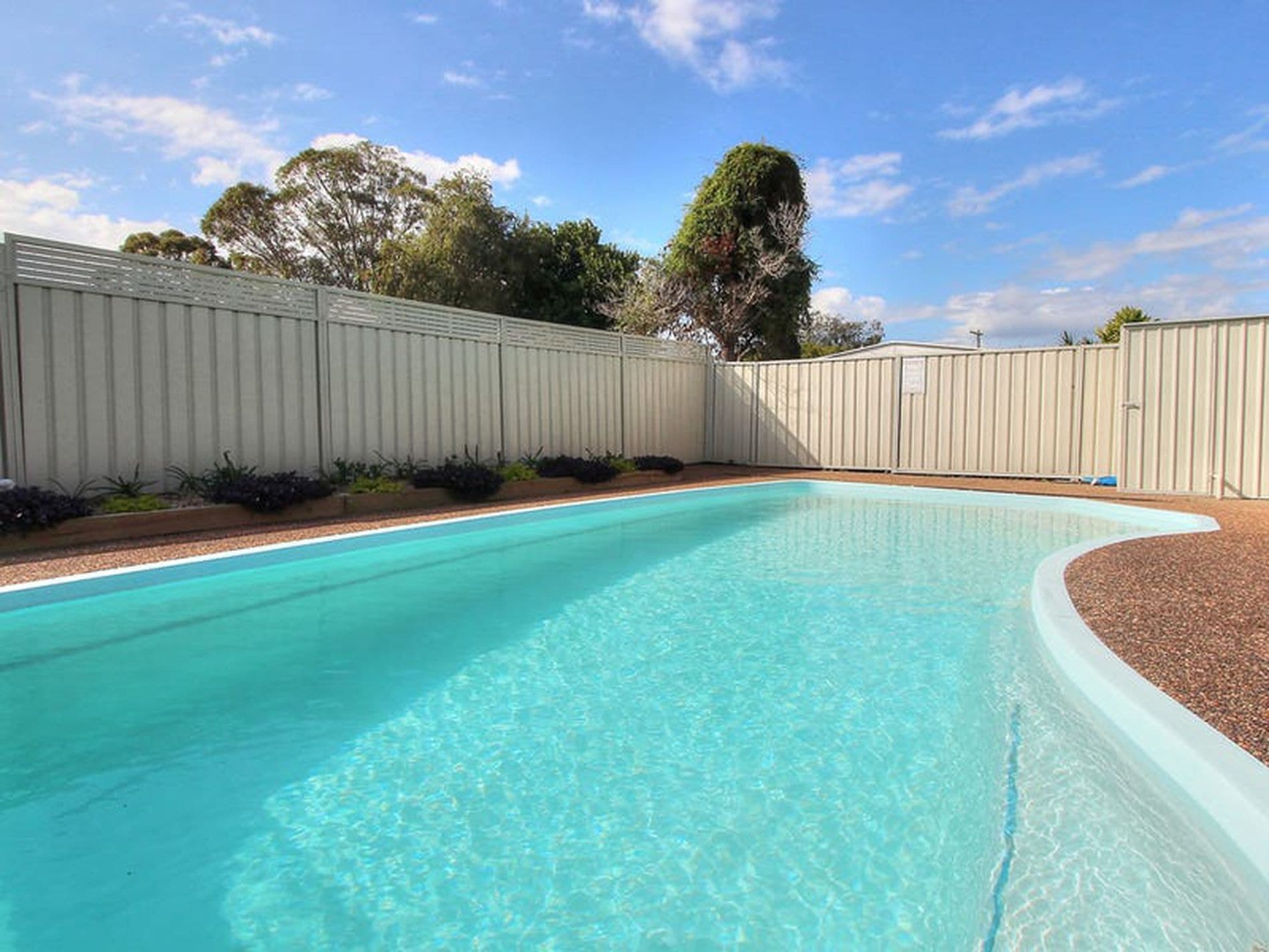 18 Halcyon Street, Mannering Park - Thumbnail 3