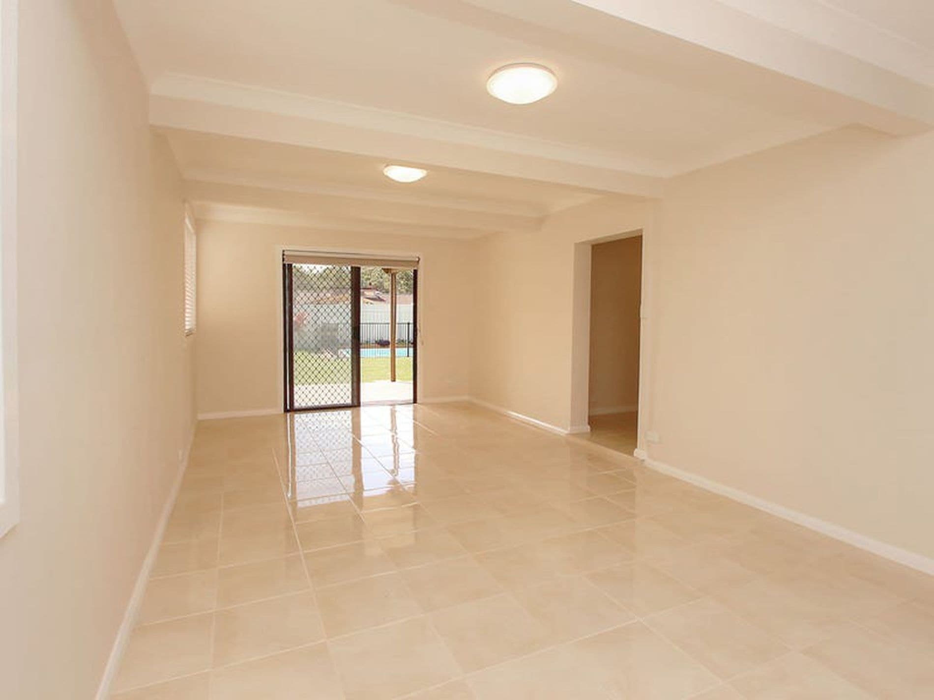 18 Halcyon Street, Mannering Park - Thumbnail 4