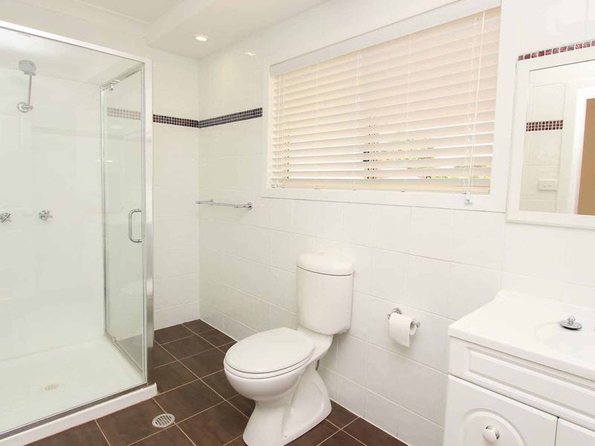 18 Halcyon Street, Mannering Park - Thumbnail 6