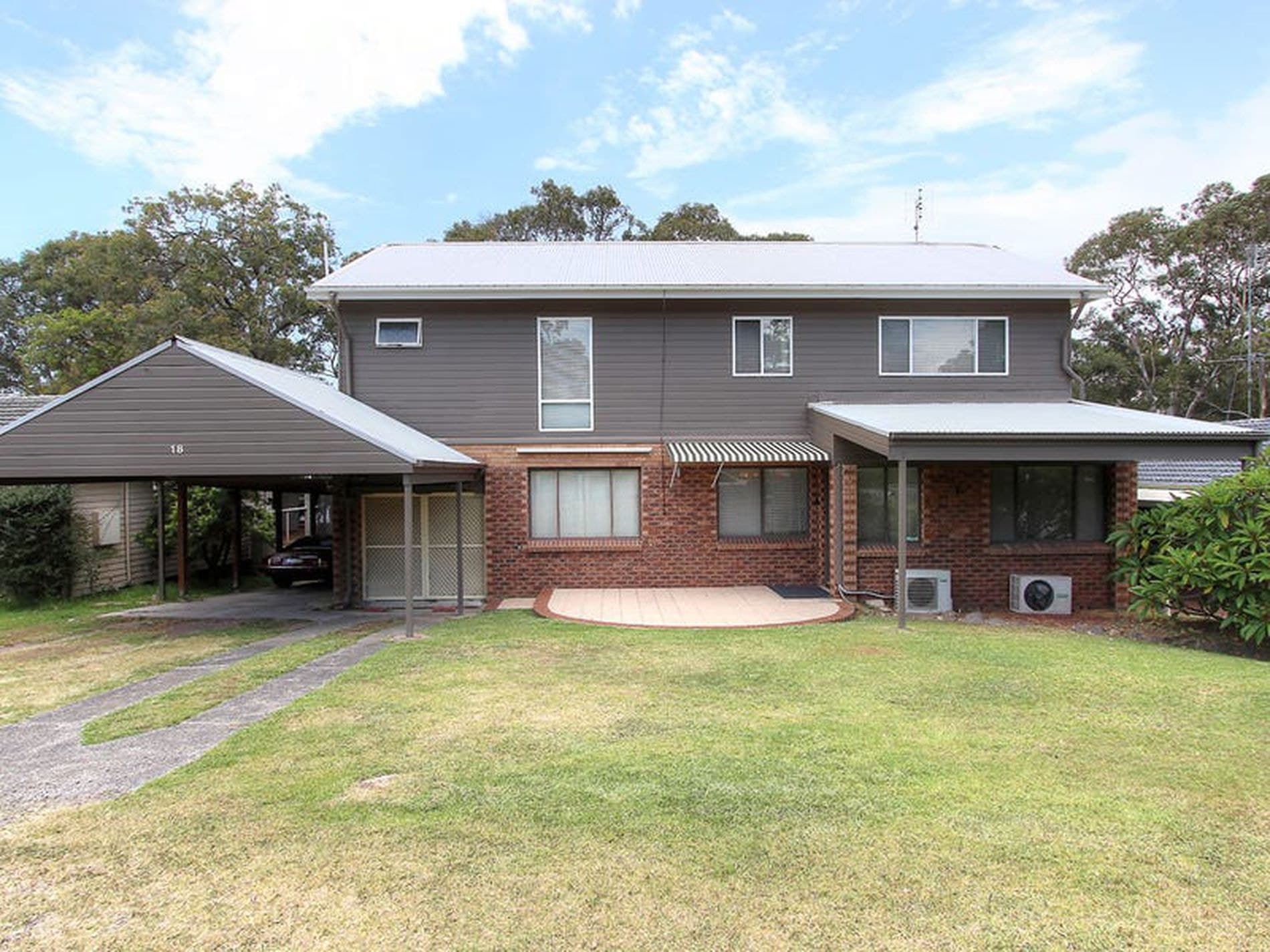 18 Rhodes Parade, Windermere Park - Thumbnail 2