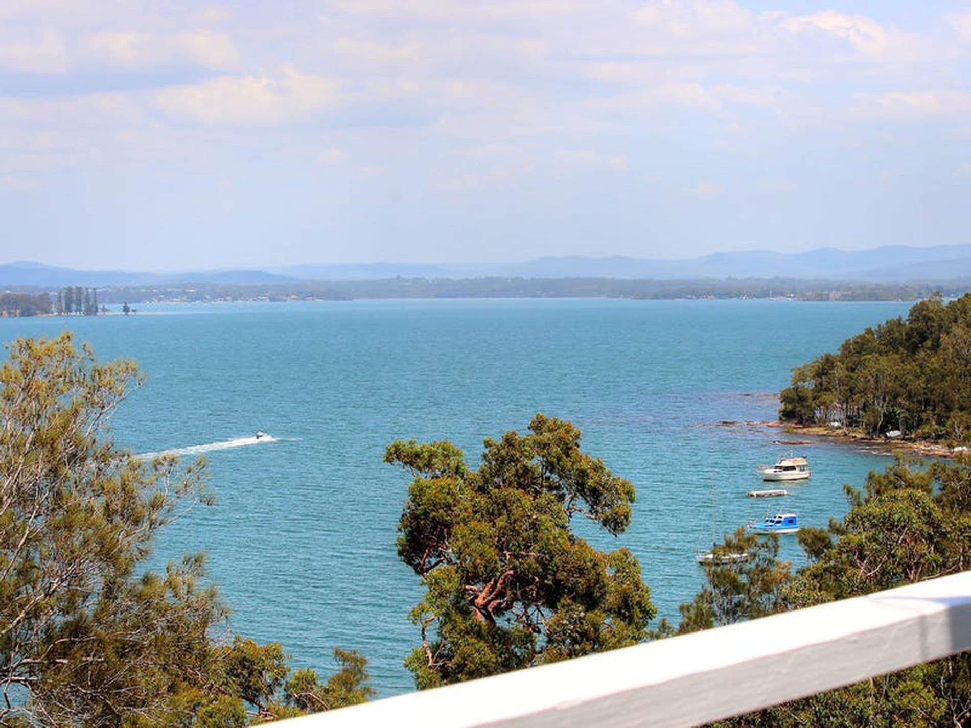 17 Beach Road, Wangi Wangi, Wangi Wangi - Image 1