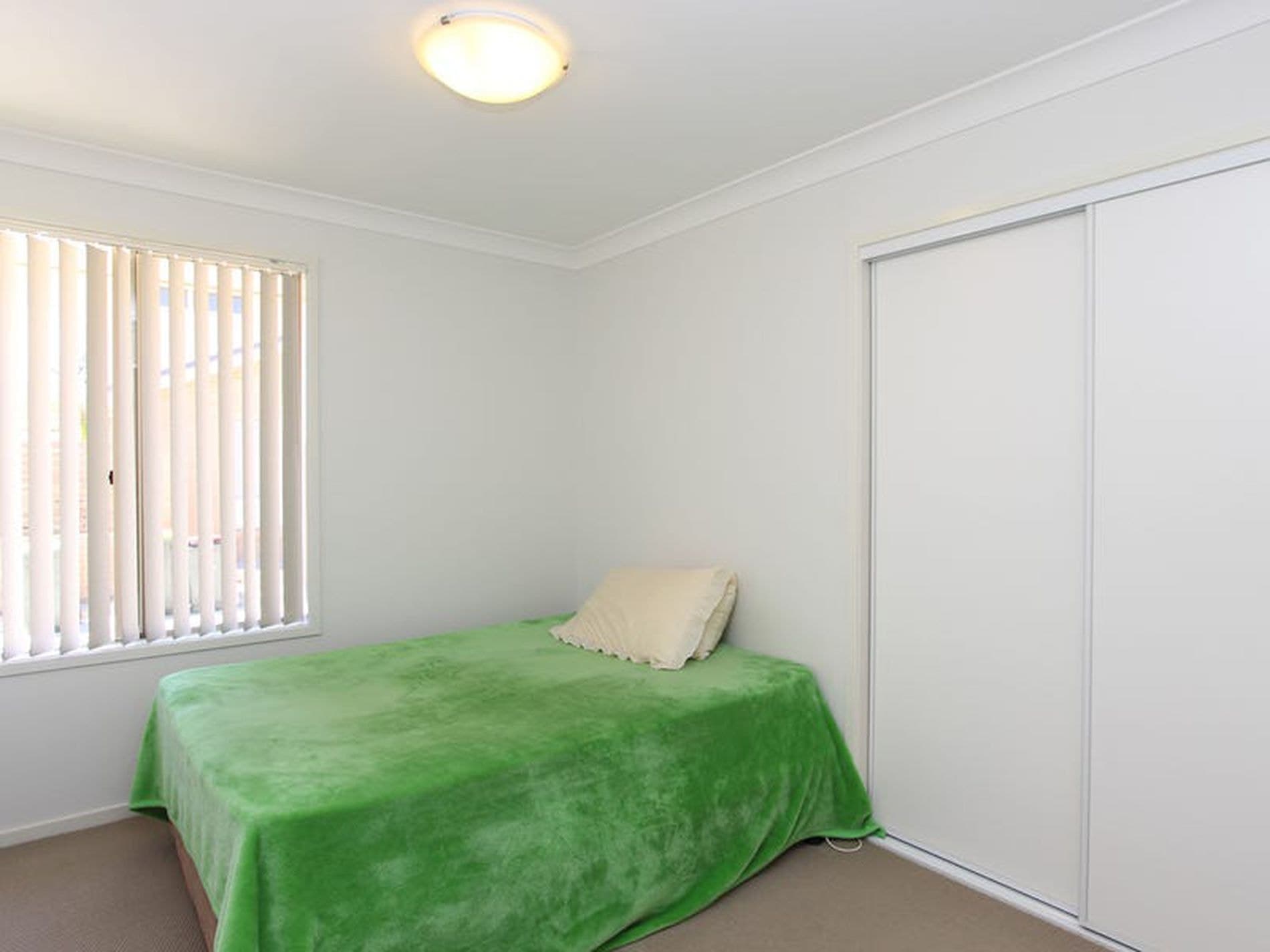 3 / 3 Gahnia Place, Hamlyn Terrace - Thumbnail 6