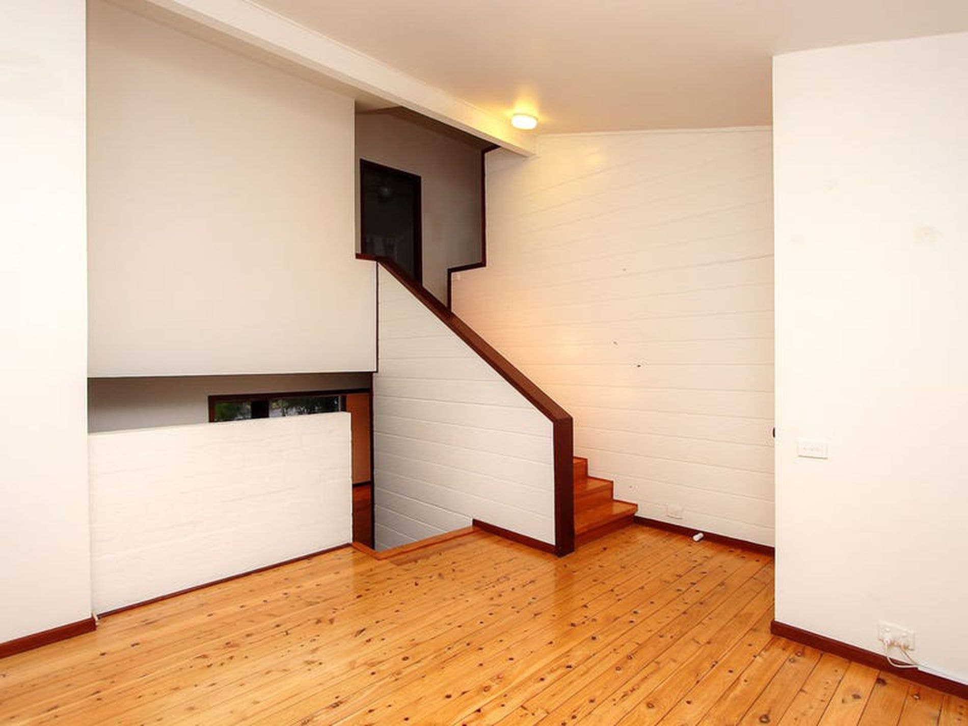 46 Amelia Street, Carey Bay - Thumbnail 5