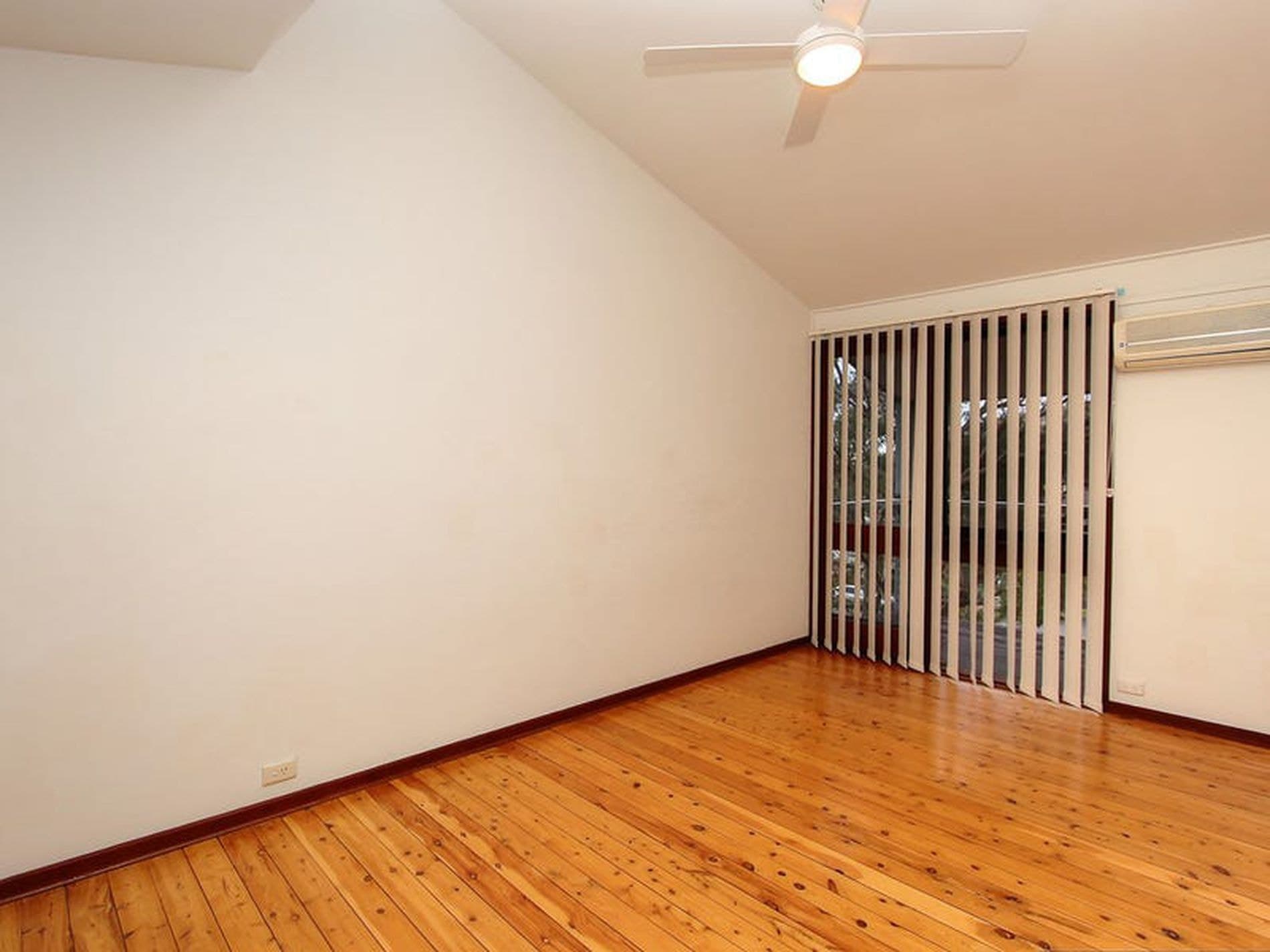 46 Amelia Street, Carey Bay - Thumbnail 6
