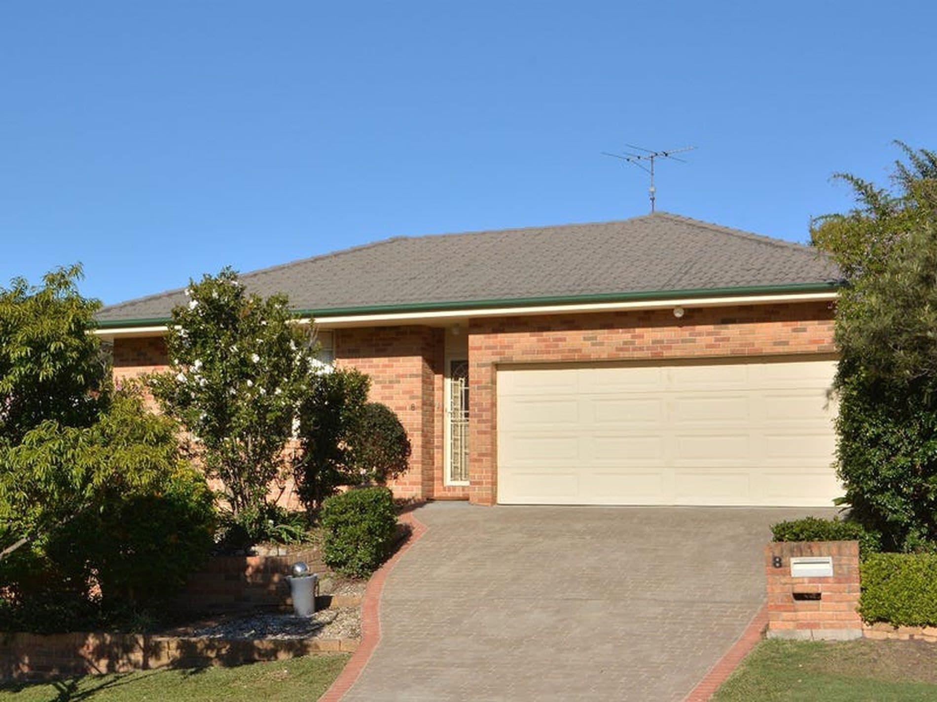 8 Cypress Close, Fletcher - Image 1