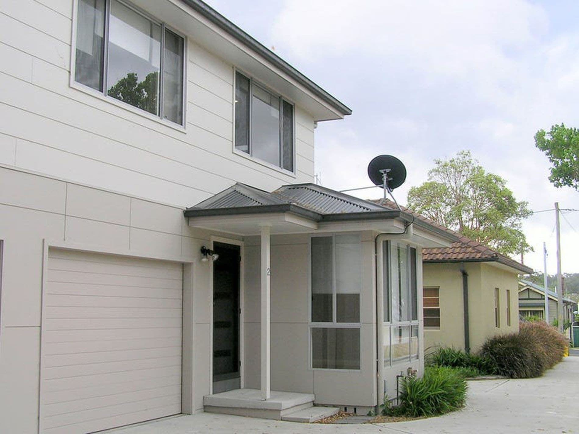 2 / 9 Durham Road, Lambton - Image 1