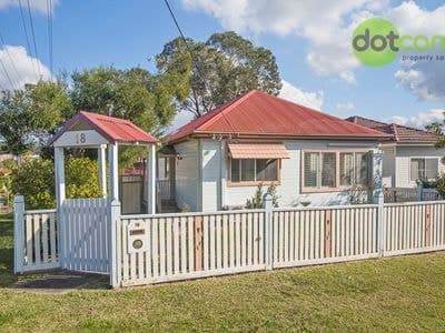18 Delauret Square, Waratah - Image 1