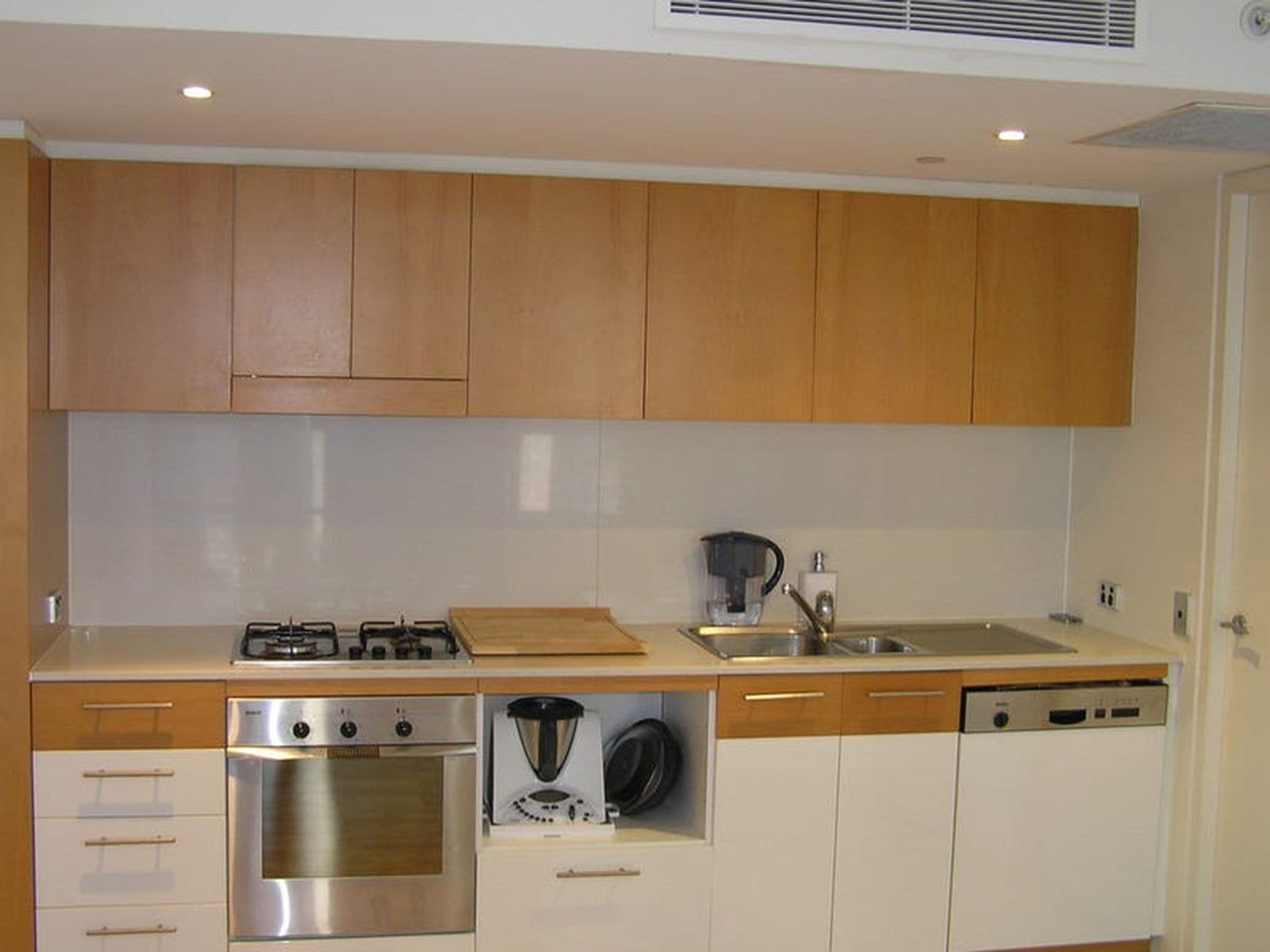 1610 / 30 Glen Street, Milsons Point - Thumbnail 2