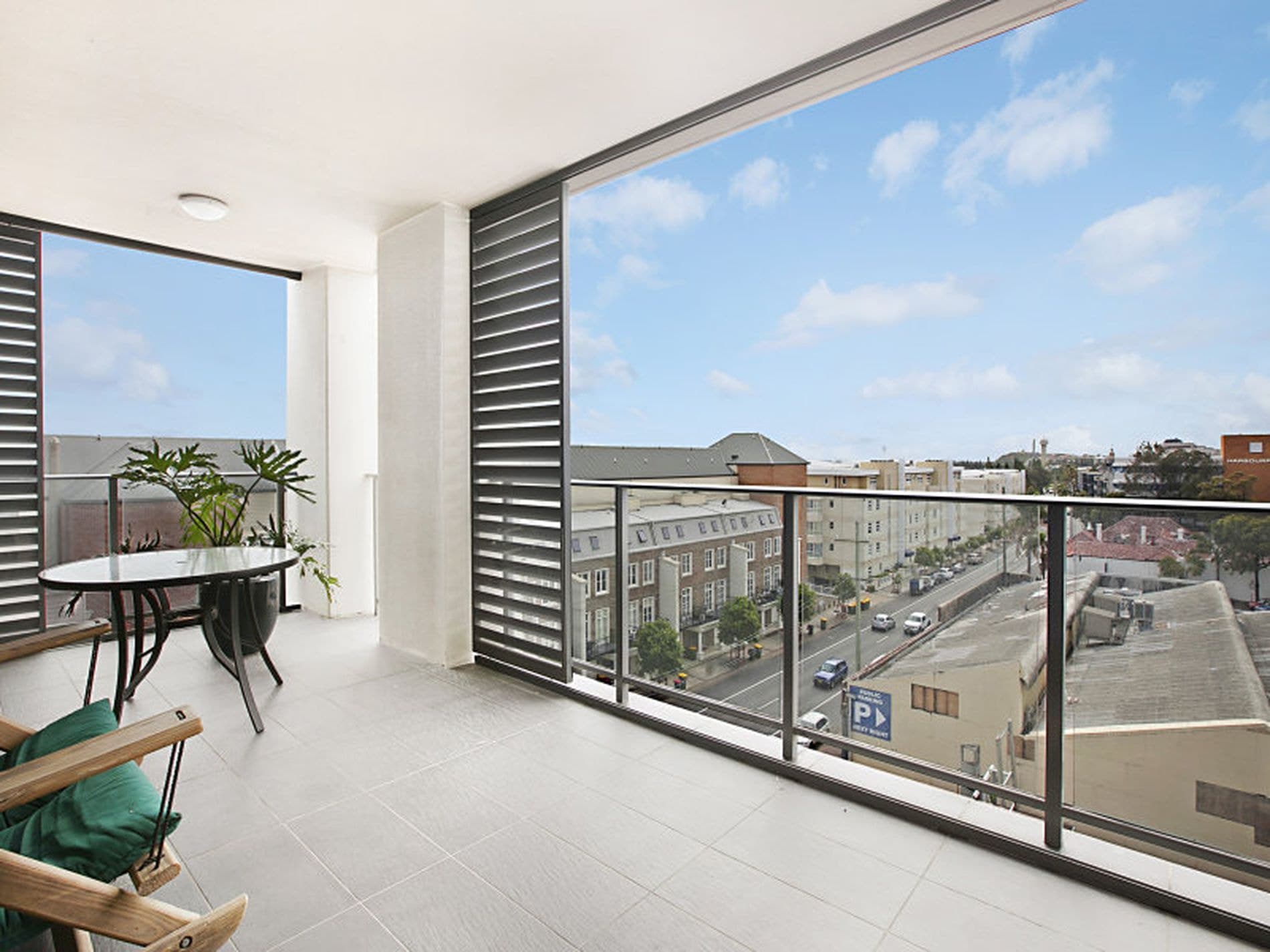 604 / 335 Wharf Rd, Newcastle - Thumbnail 2