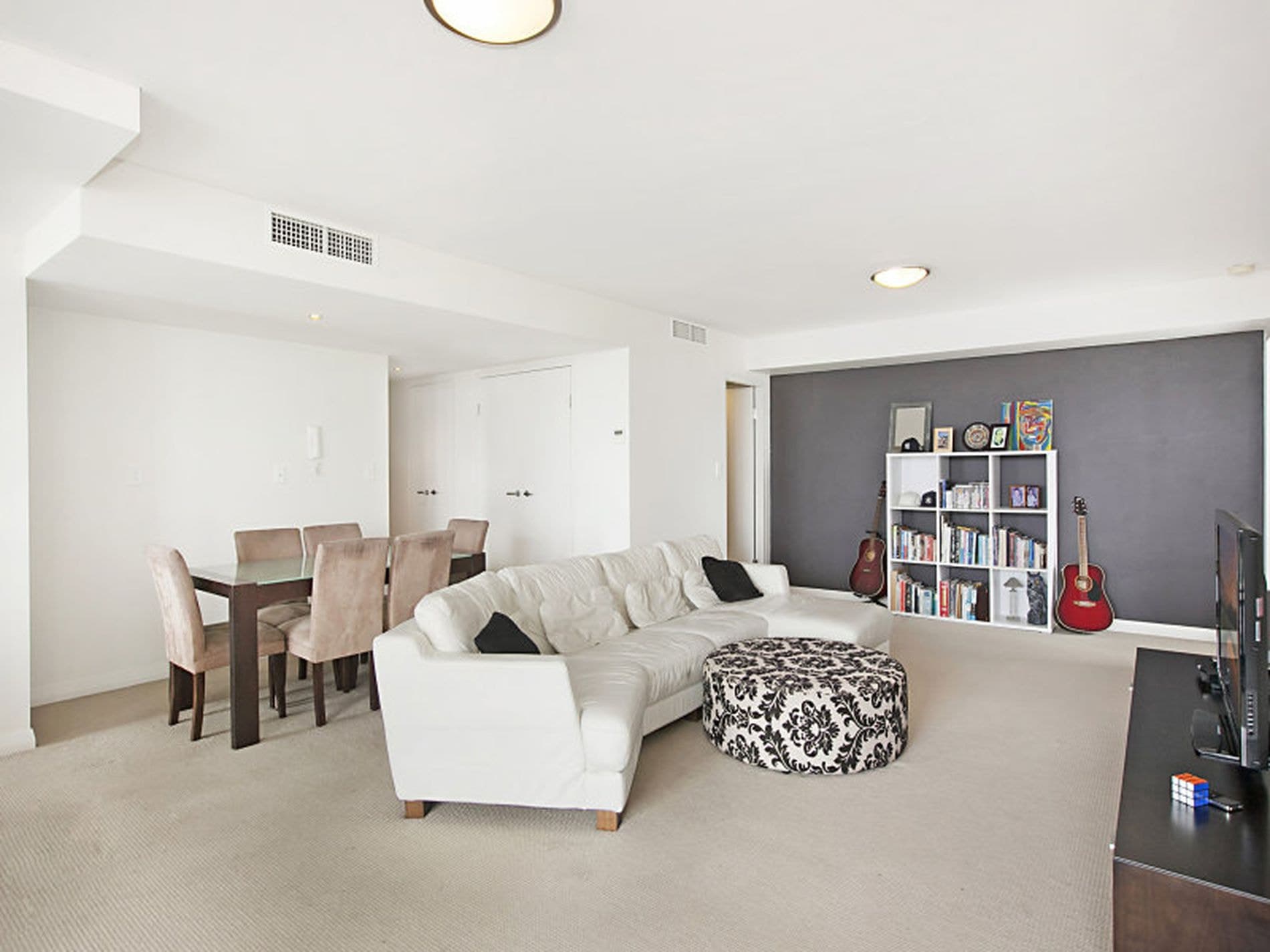 604 / 335 Wharf Rd, Newcastle - Thumbnail 3