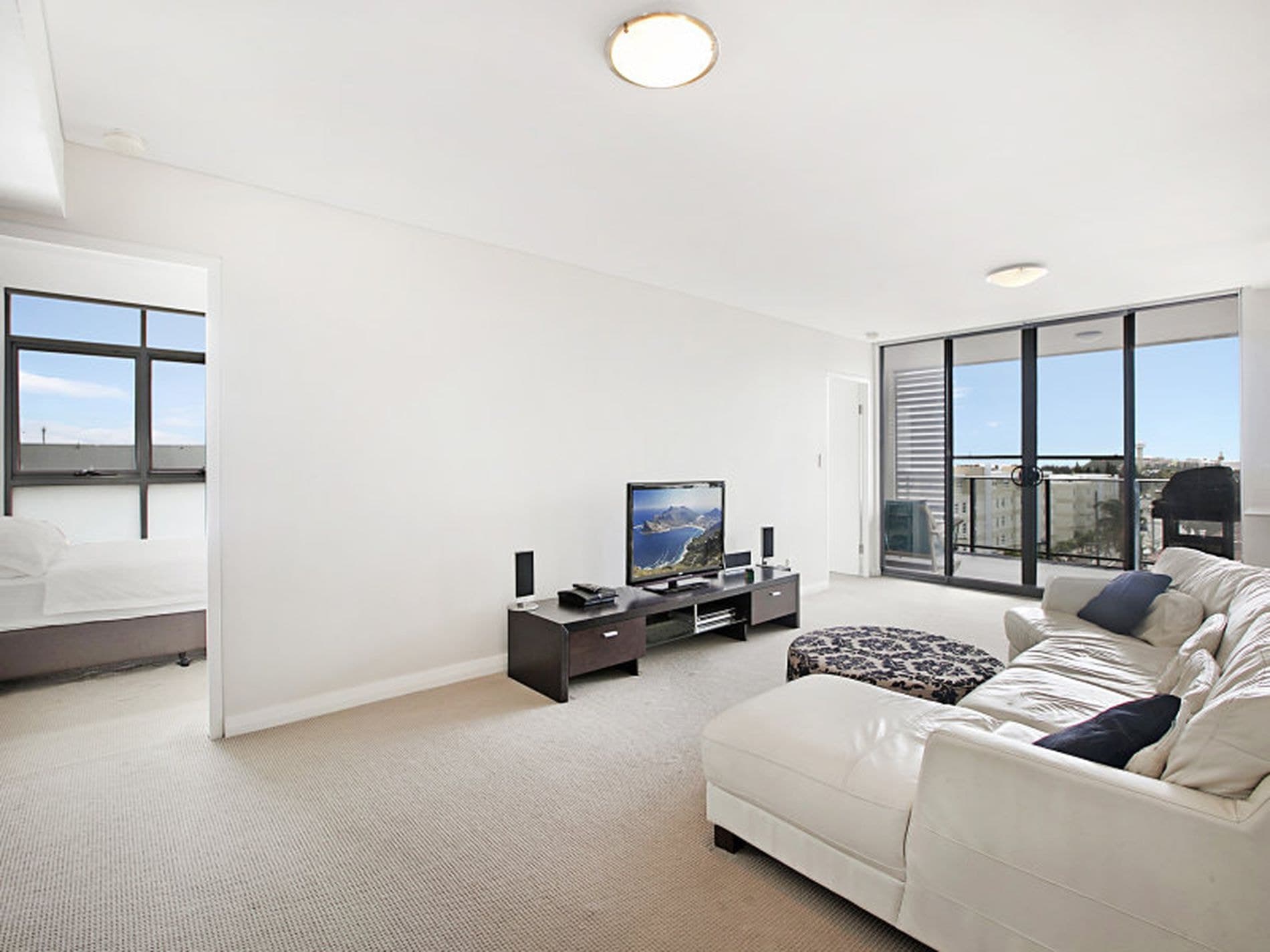 604 / 335 Wharf Rd, Newcastle - Thumbnail 4