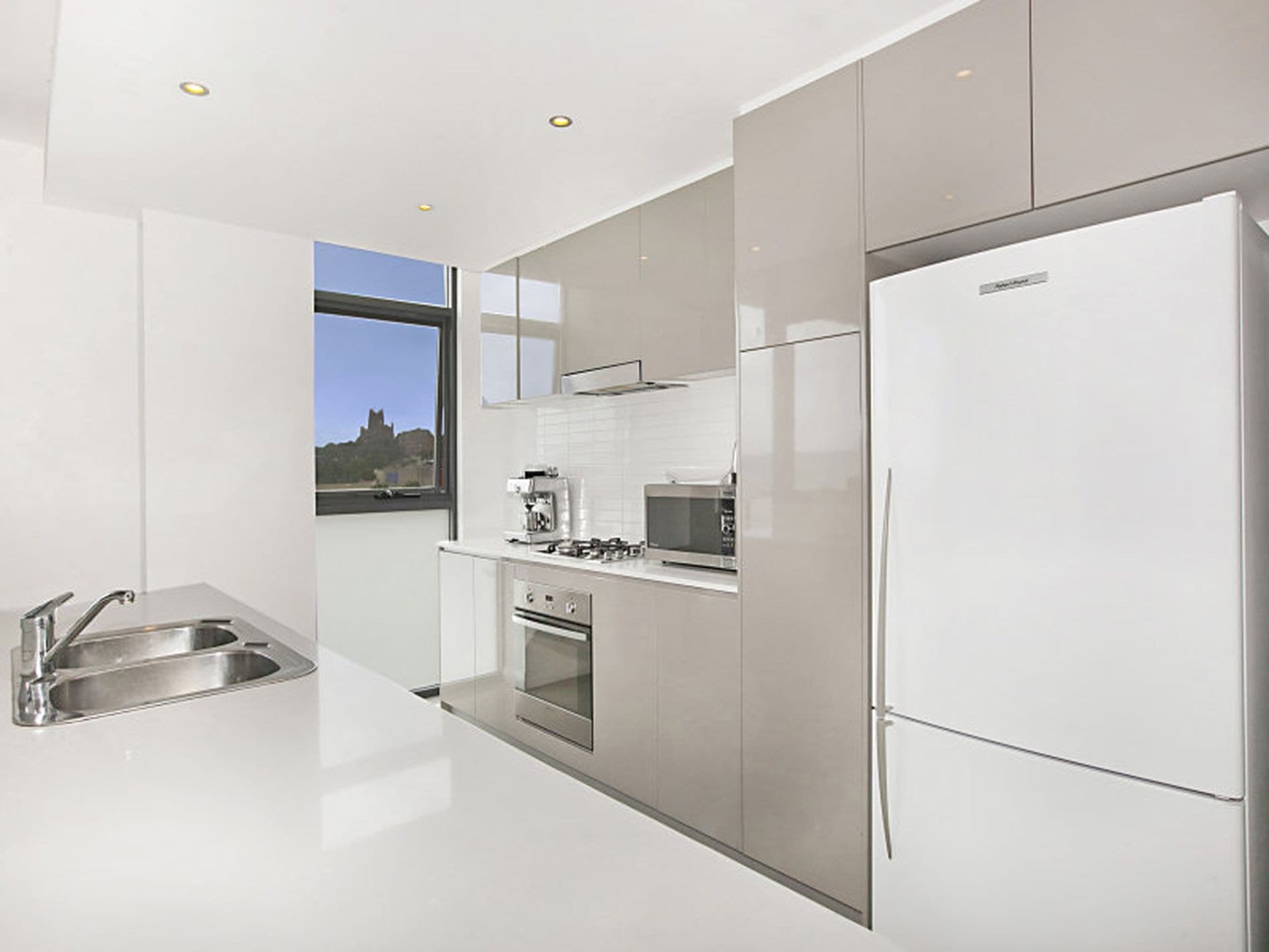 604 / 335 Wharf Rd, Newcastle - Thumbnail 5