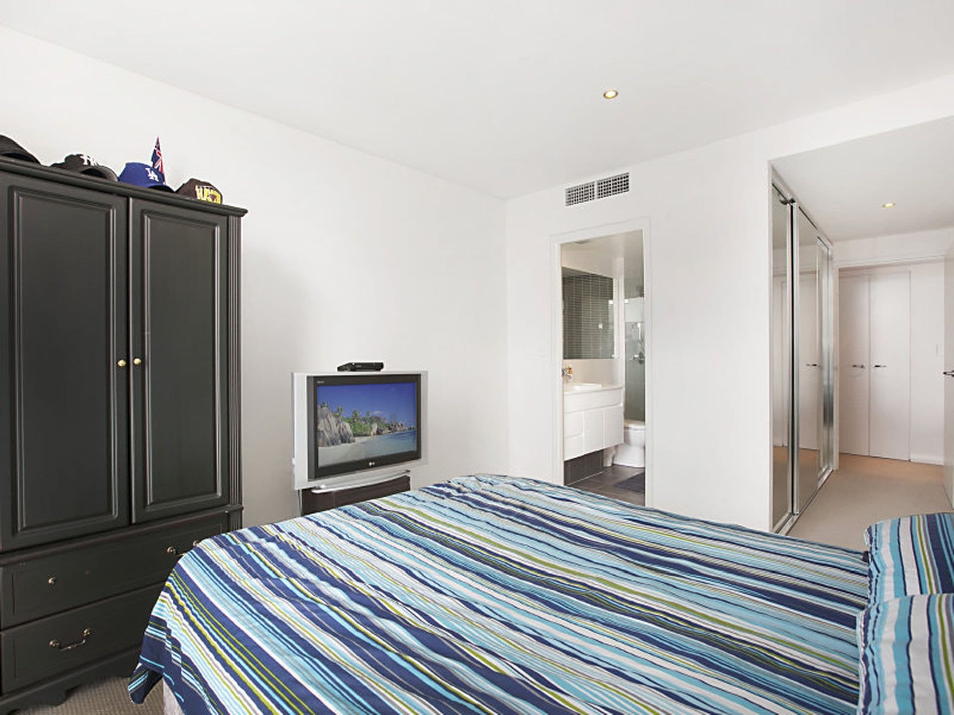 604 / 335 Wharf Rd, Newcastle - Thumbnail 7