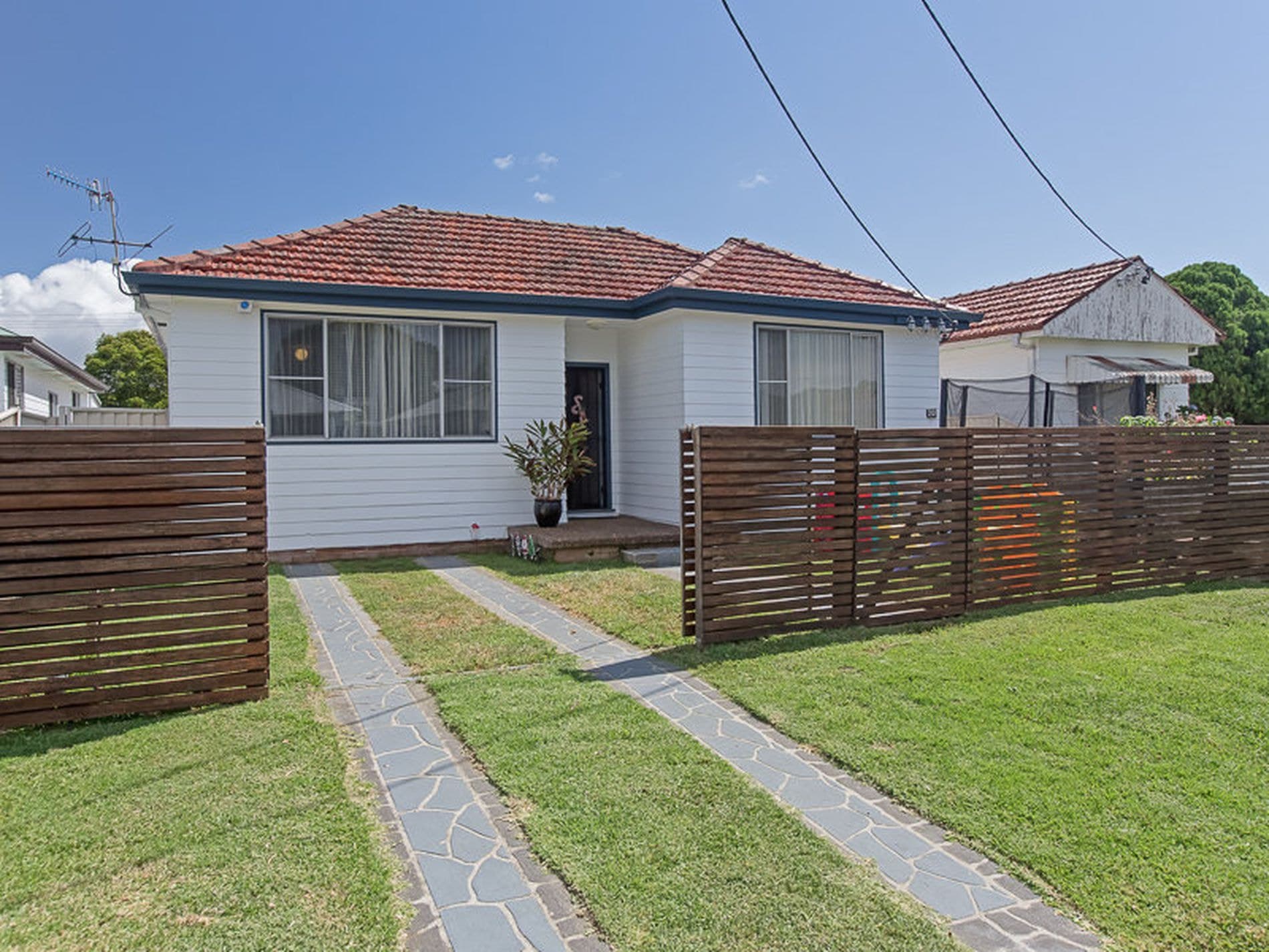 20 Eighth Street, Adamstown, Adamstown - Image 1
