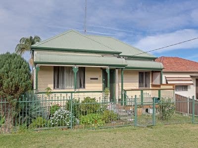 WARATAH, Waratah - Image 1