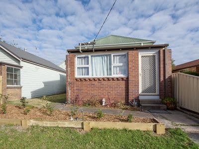 9 Teralba Rd, Broadmeadow - Image 1