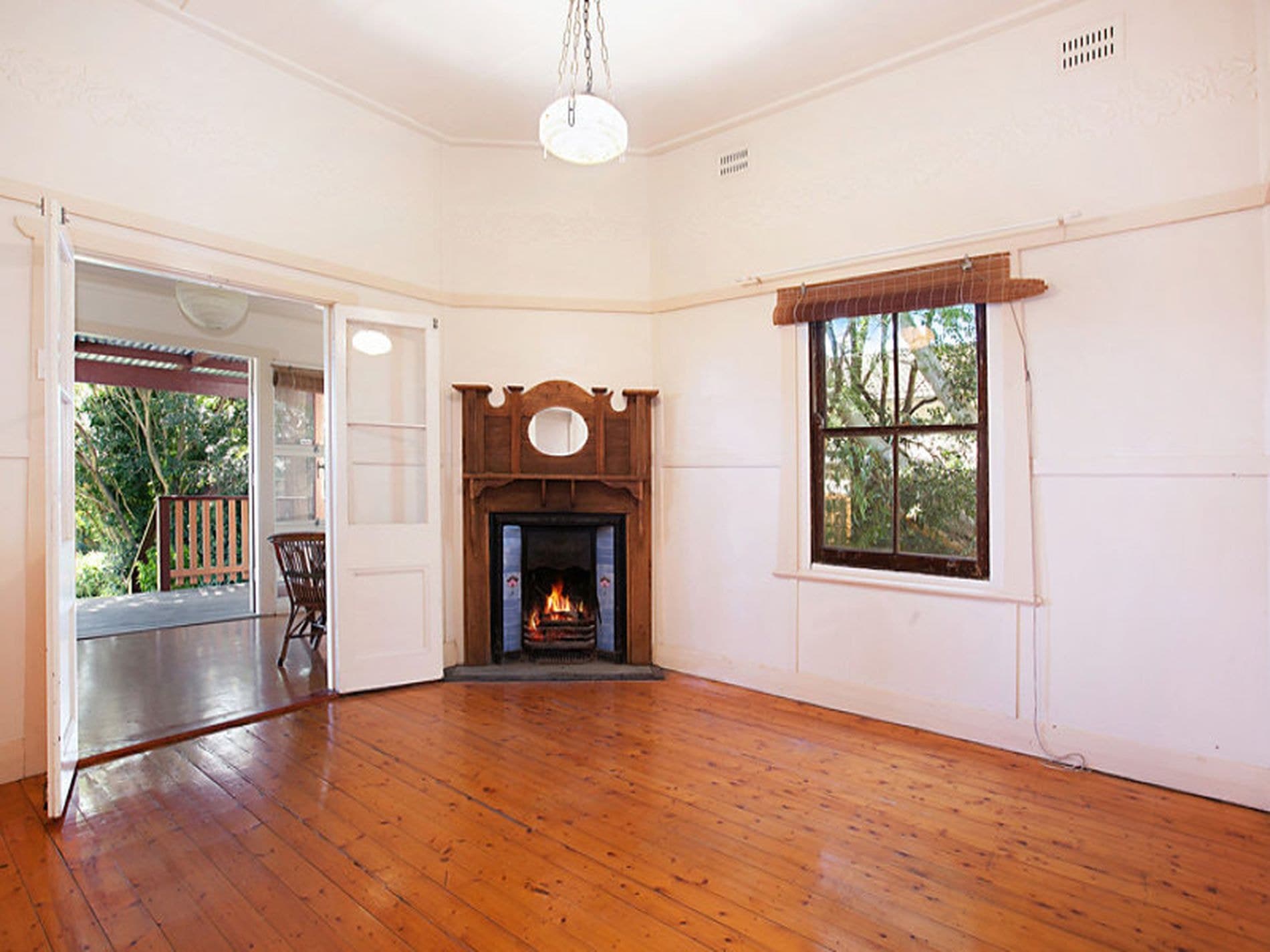 32 South Street, Adamstown, Adamstown - Thumbnail 3