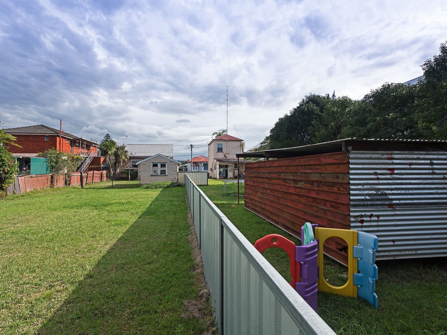 183, Adamstown - Thumbnail 2
