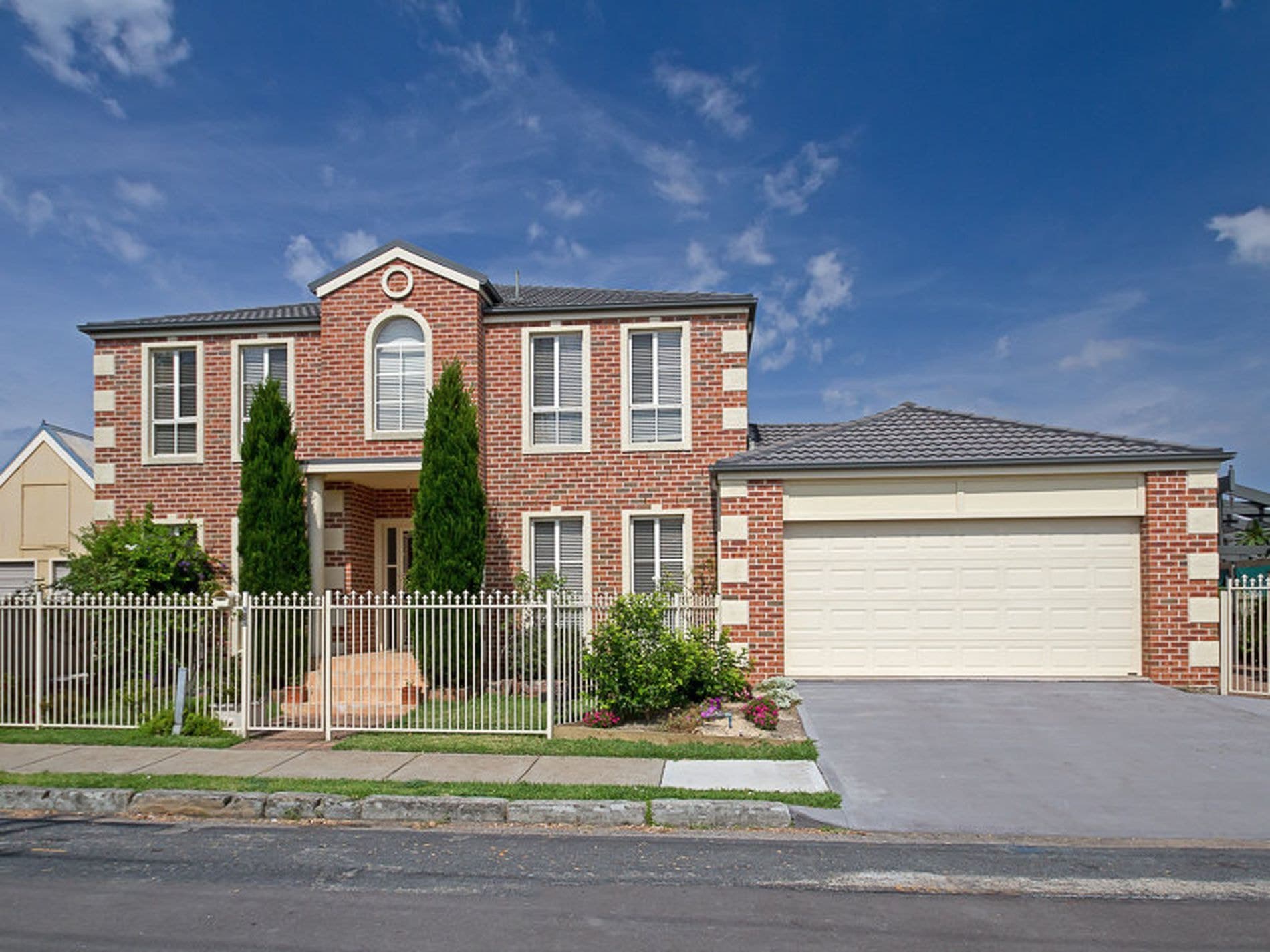 103 Victoria Street, Adamstown, Adamstown - Image 1