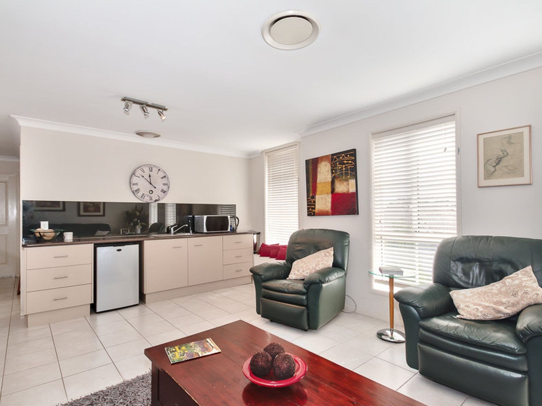 103 Victoria Street, Adamstown, Adamstown - Thumbnail 3