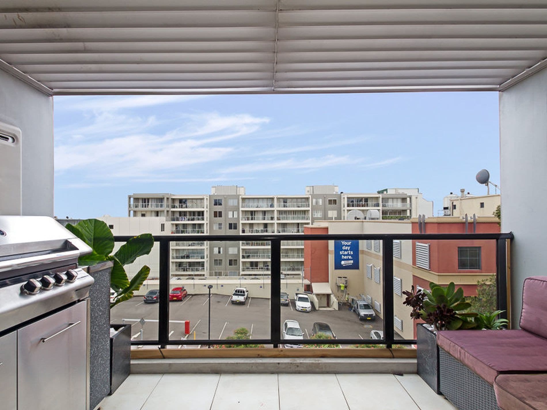 3 BLOCKS TO THE BEACH, NORTH FACING AND IMMACULATE, Newcastle - Thumbnail 6