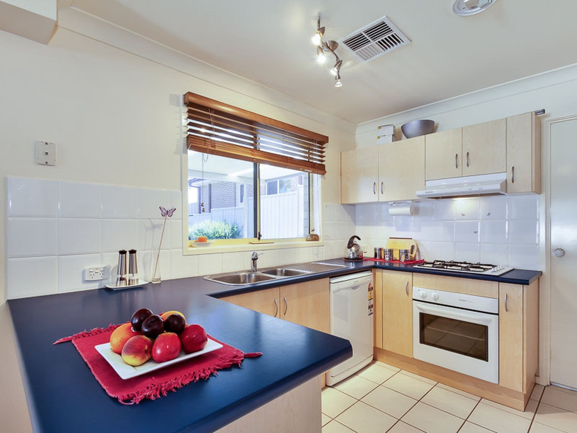 7 Libertas Rd, Cameron Park, Cameron Park - Thumbnail 4