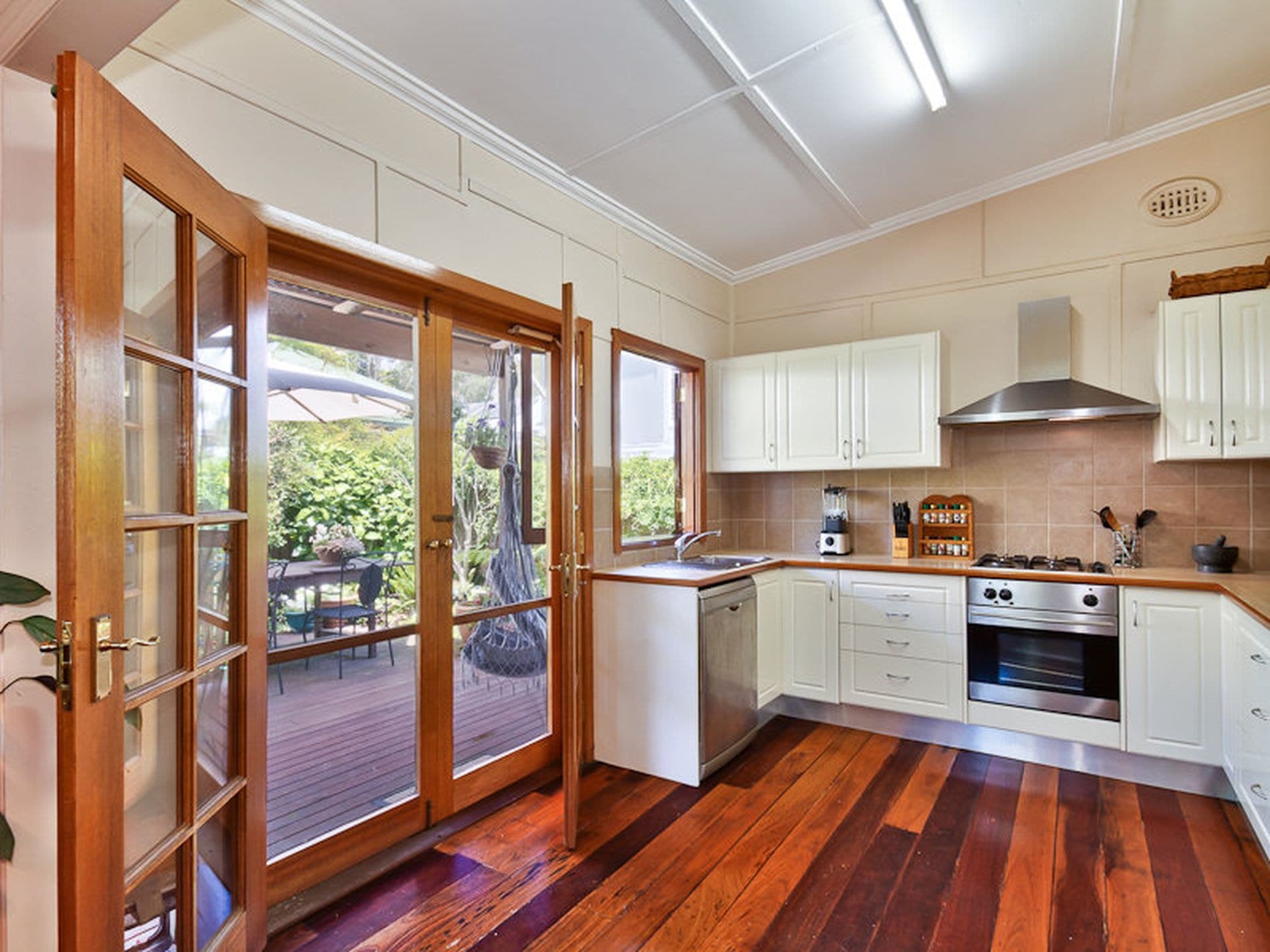 63 Donald Street, Hamilton, Hamilton - Thumbnail 5