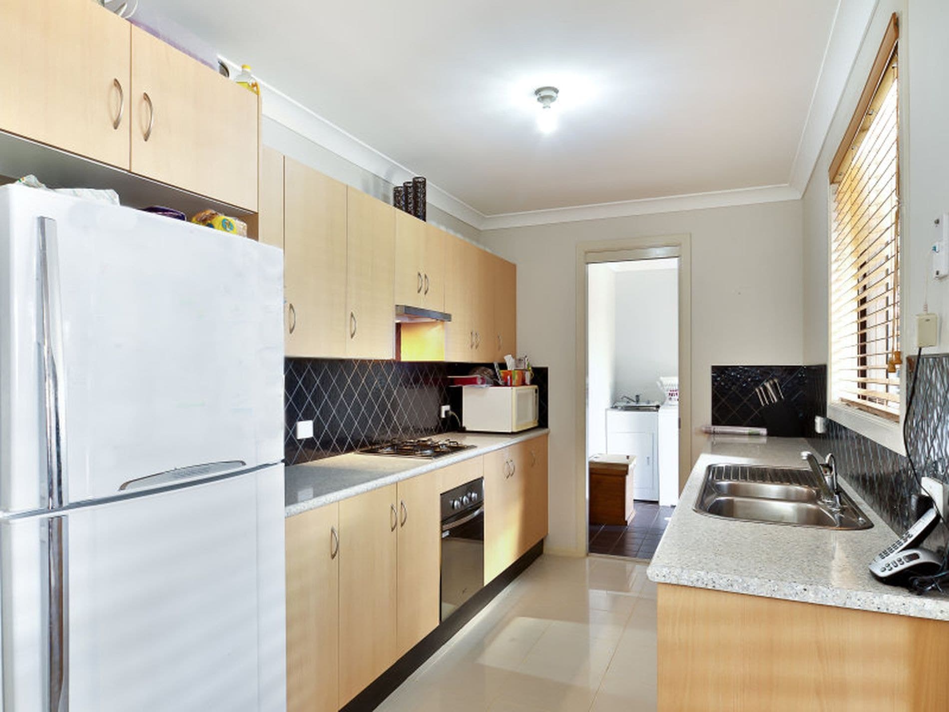 68 Streeton  Drive, Metford, Metford - Thumbnail 4