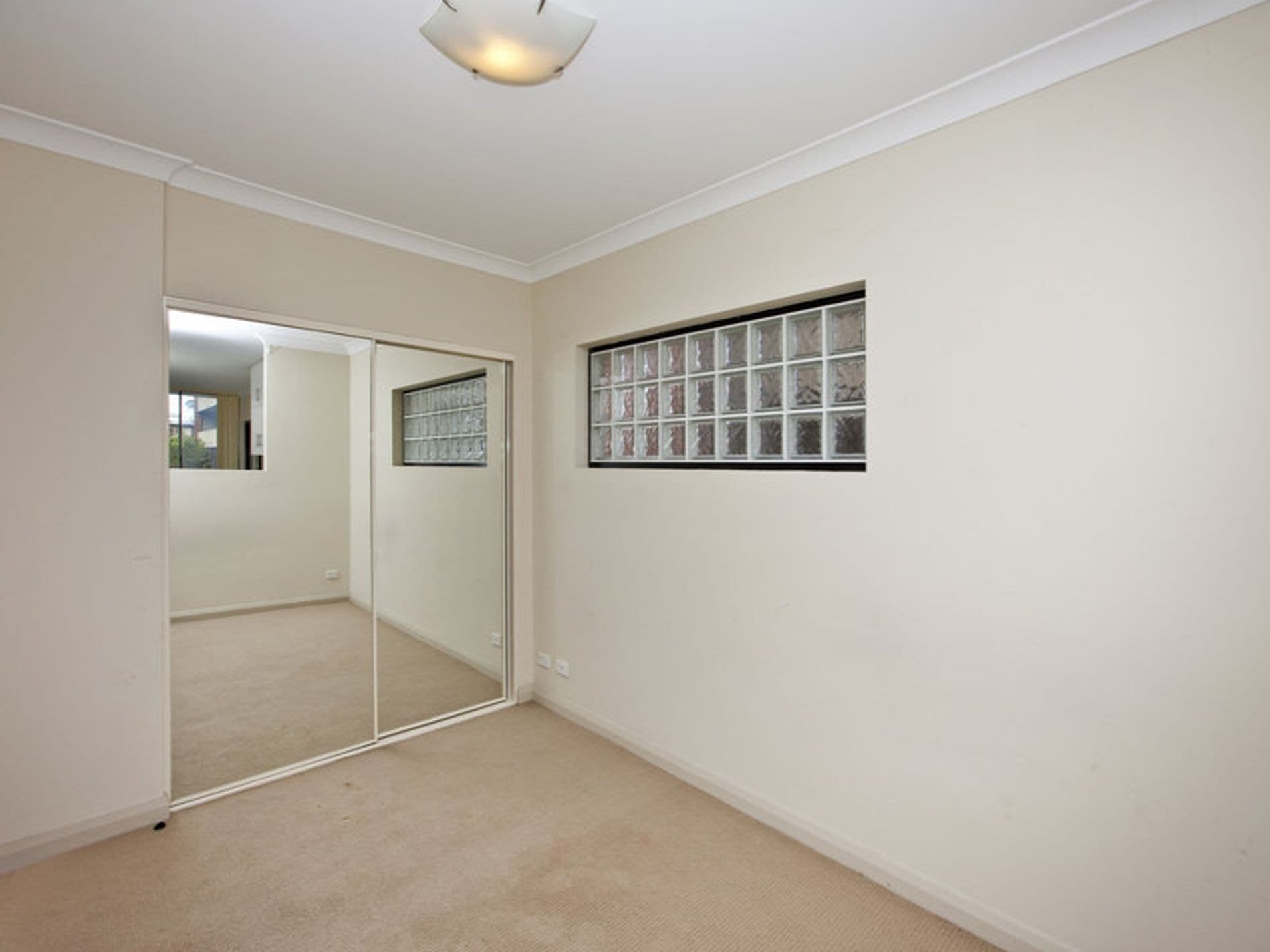 12 / 75 King Street, Newcastle, Newcastle - Thumbnail 4