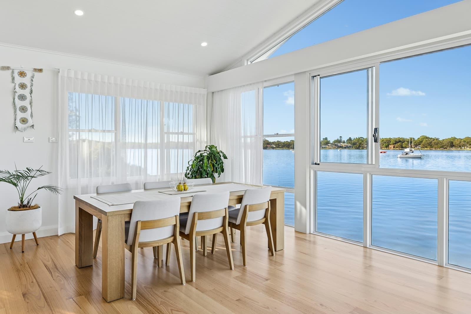 4 Pomona Place,Tanilba Bay, Tanilba Bay - Thumbnail 3