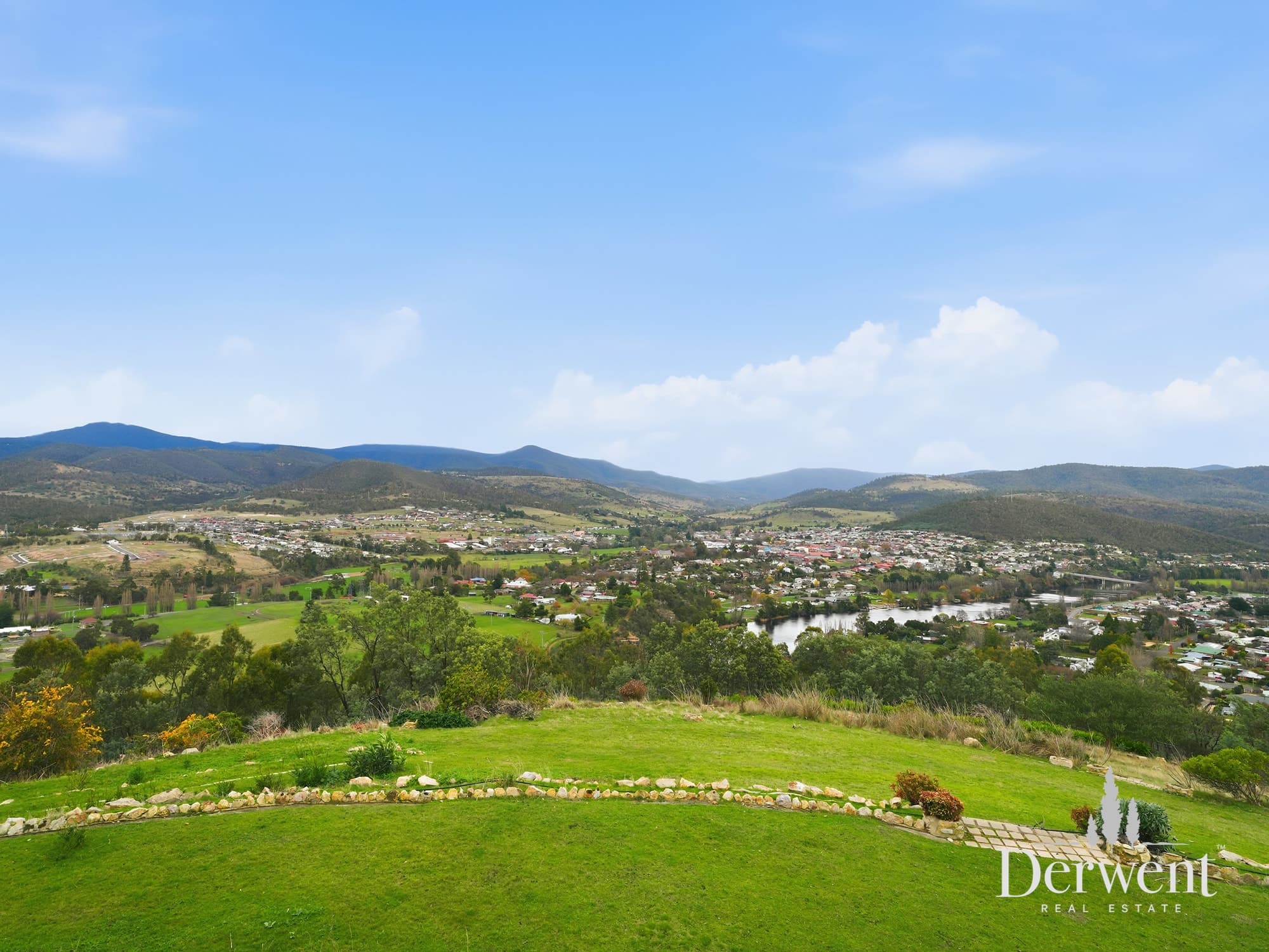 31 Pulpit Rock Rd, New Norfolk, TAS, New Norfolk - Thumbnail 5