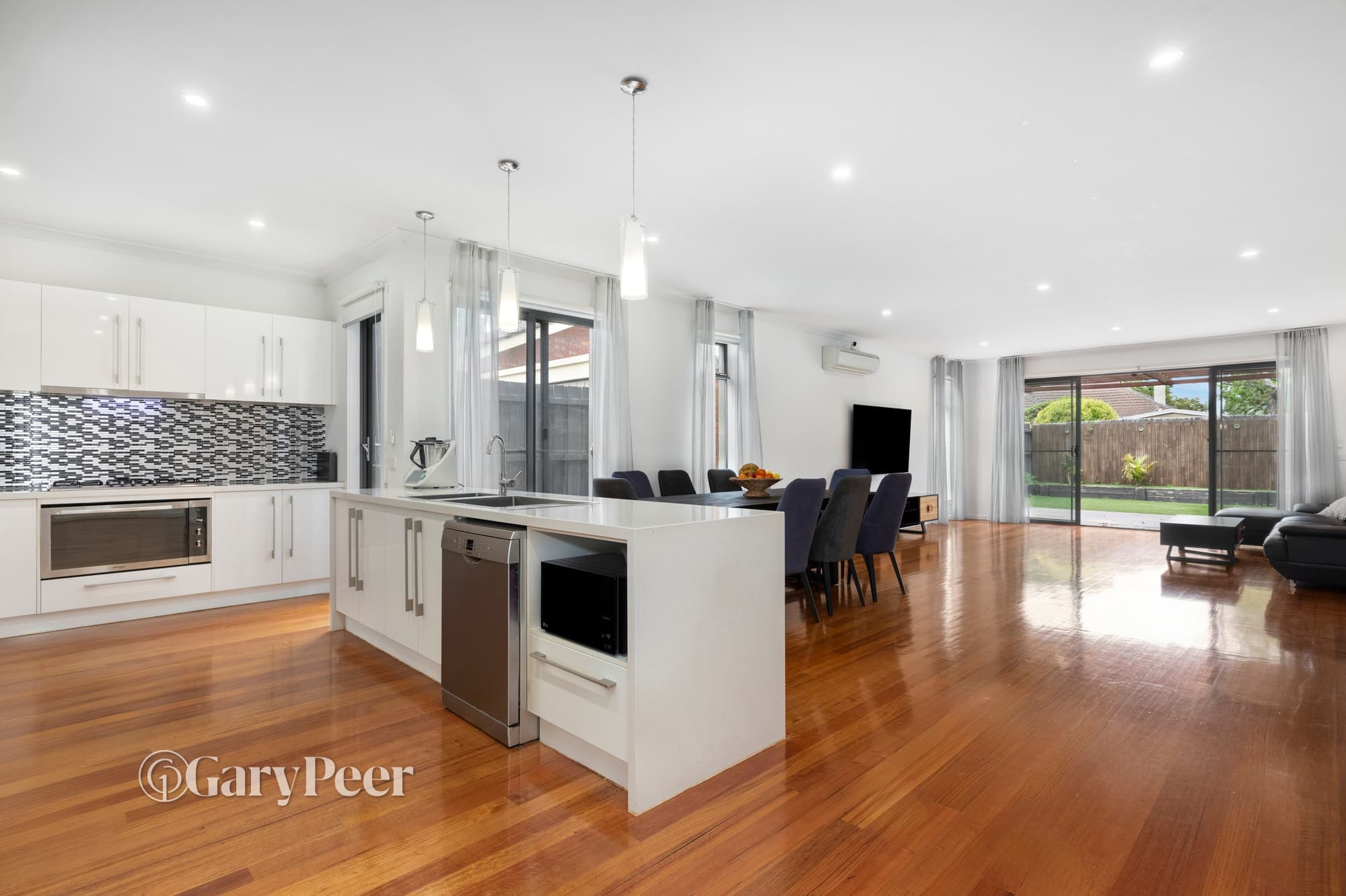 87B Kambrook Road, Caulfield North, VIC, Caulfield North - Thumbnail 3