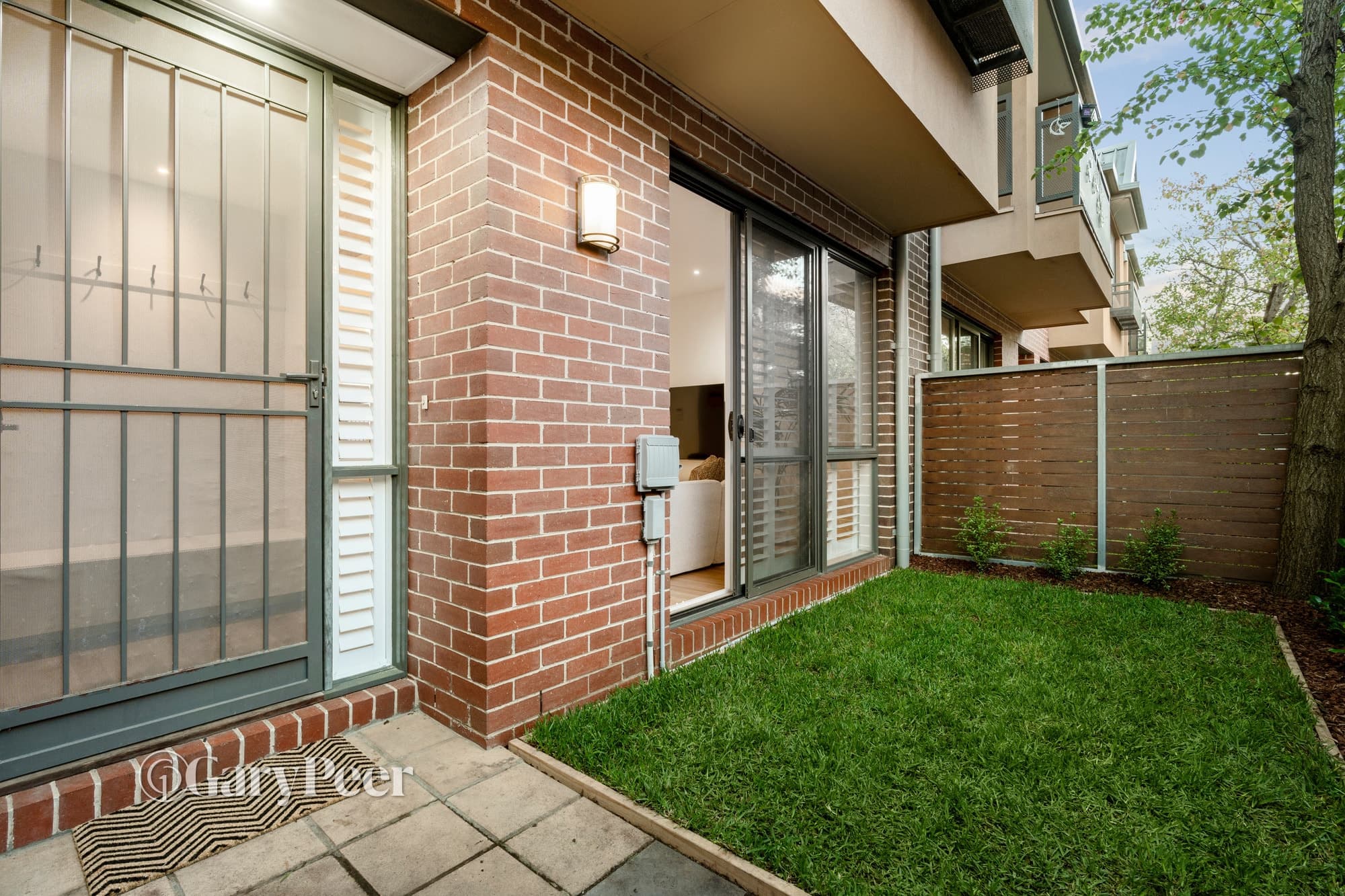 5 Heath Drive, Glen Huntly, Glen Huntly - Thumbnail 2