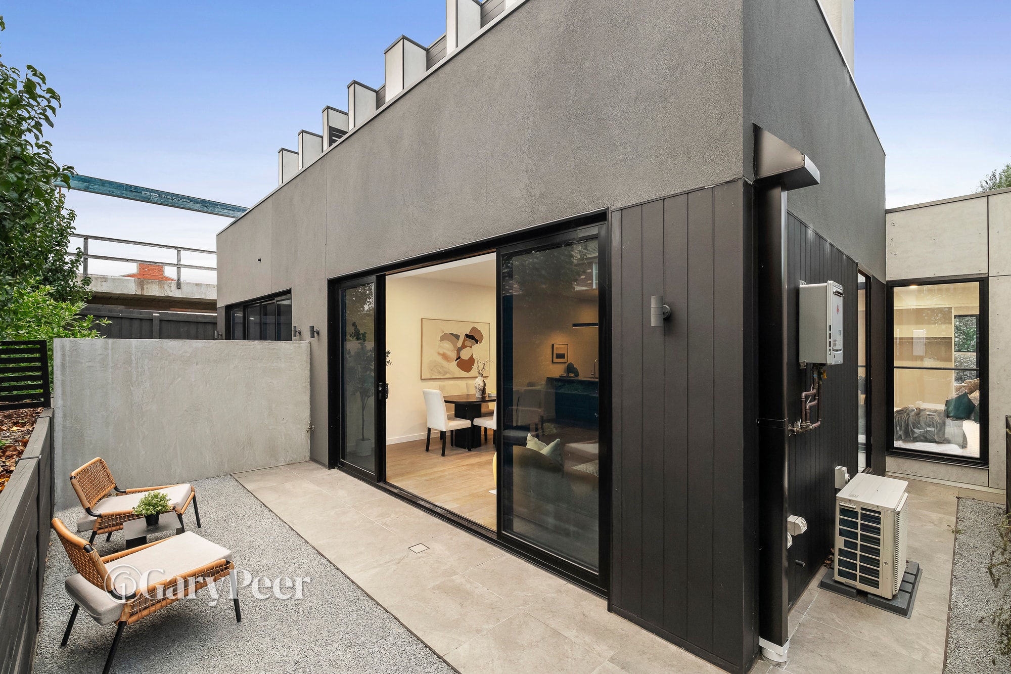 5 Heath Drive, Glen Huntly, Glen Huntly - Thumbnail 4