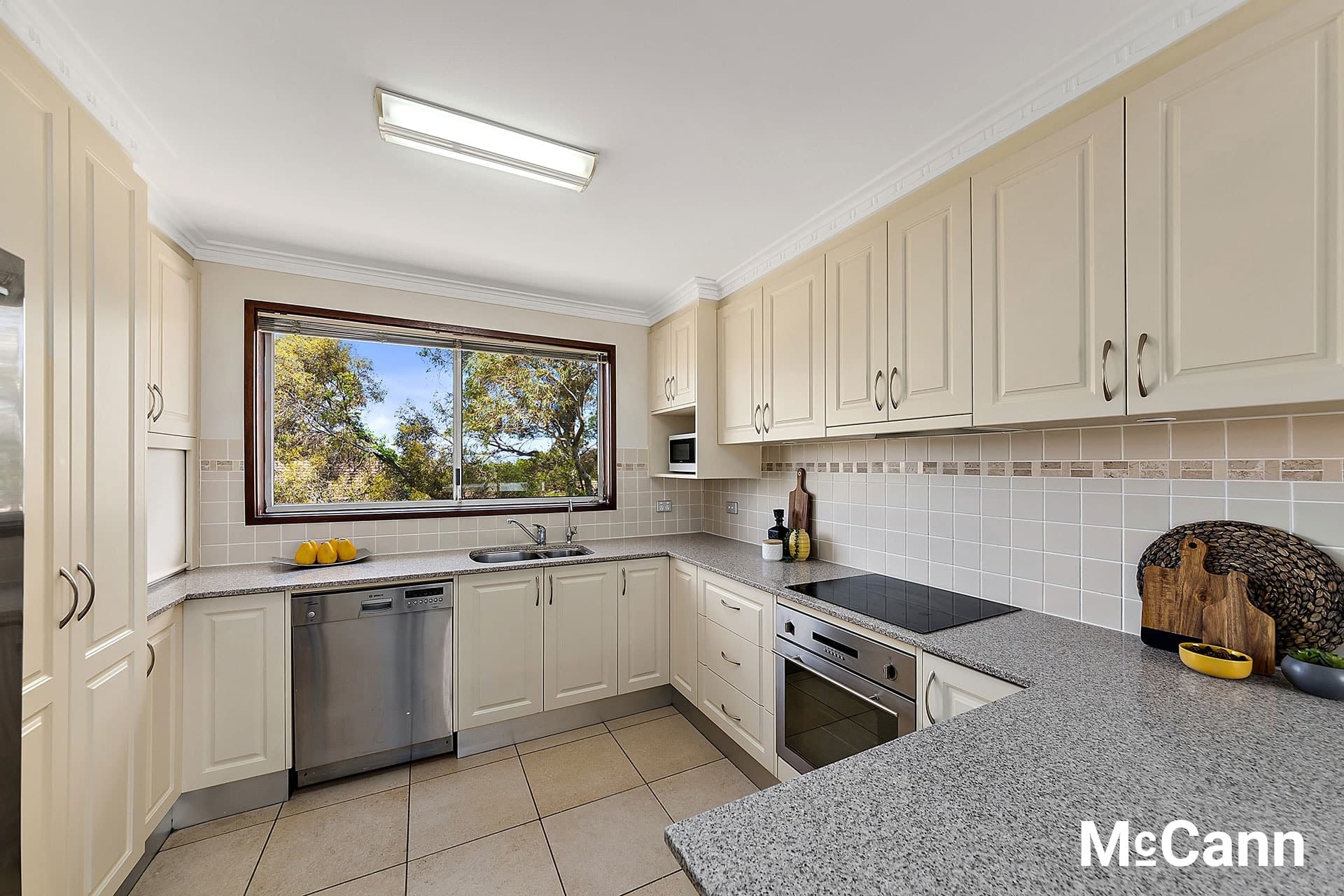 38 Embling Street, Wanniassa ACT 2903, Wanniassa - Thumbnail 4