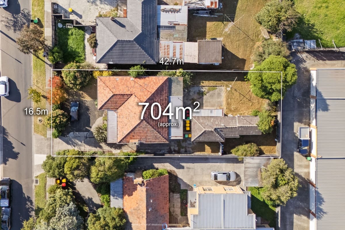 152 Deakin Street, ESSENDON VIC 3040, Essendon - Image 1