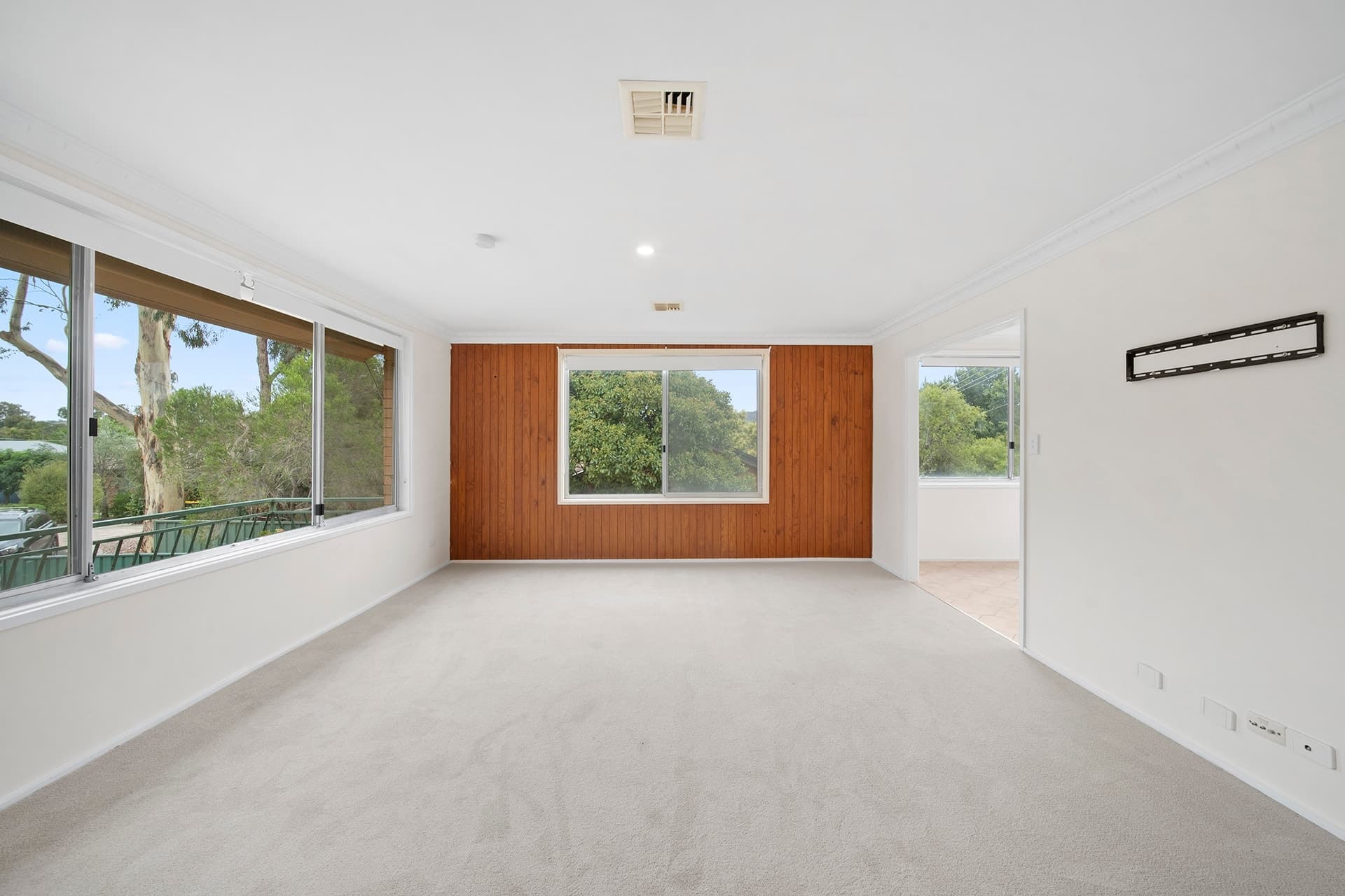 12 McRae Place, Kambah ACT 2902, Kambah - Thumbnail 5