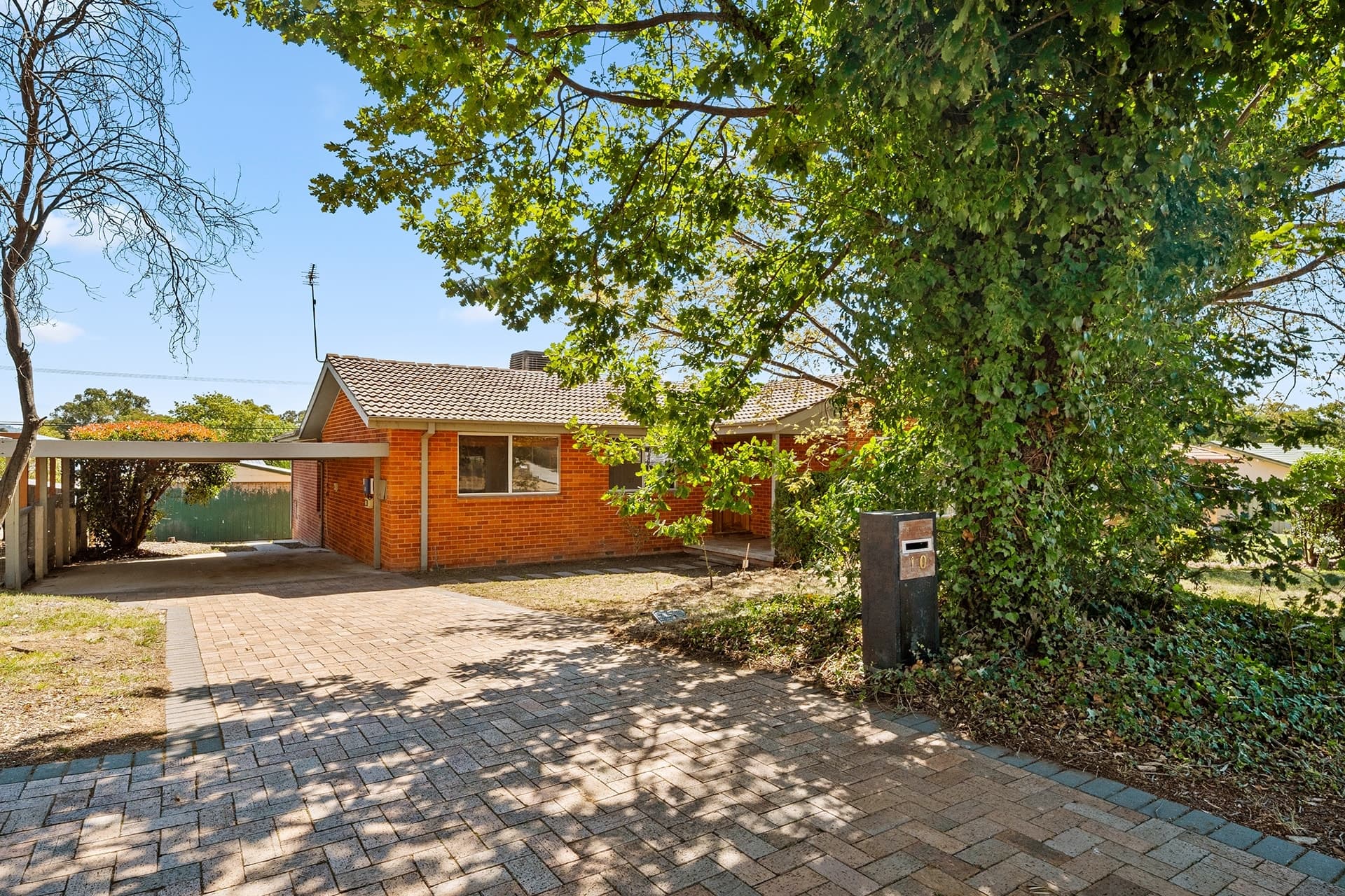 10 Morrissey Street, Wanniassa ACT 2903, Wanniassa - Thumbnail 2