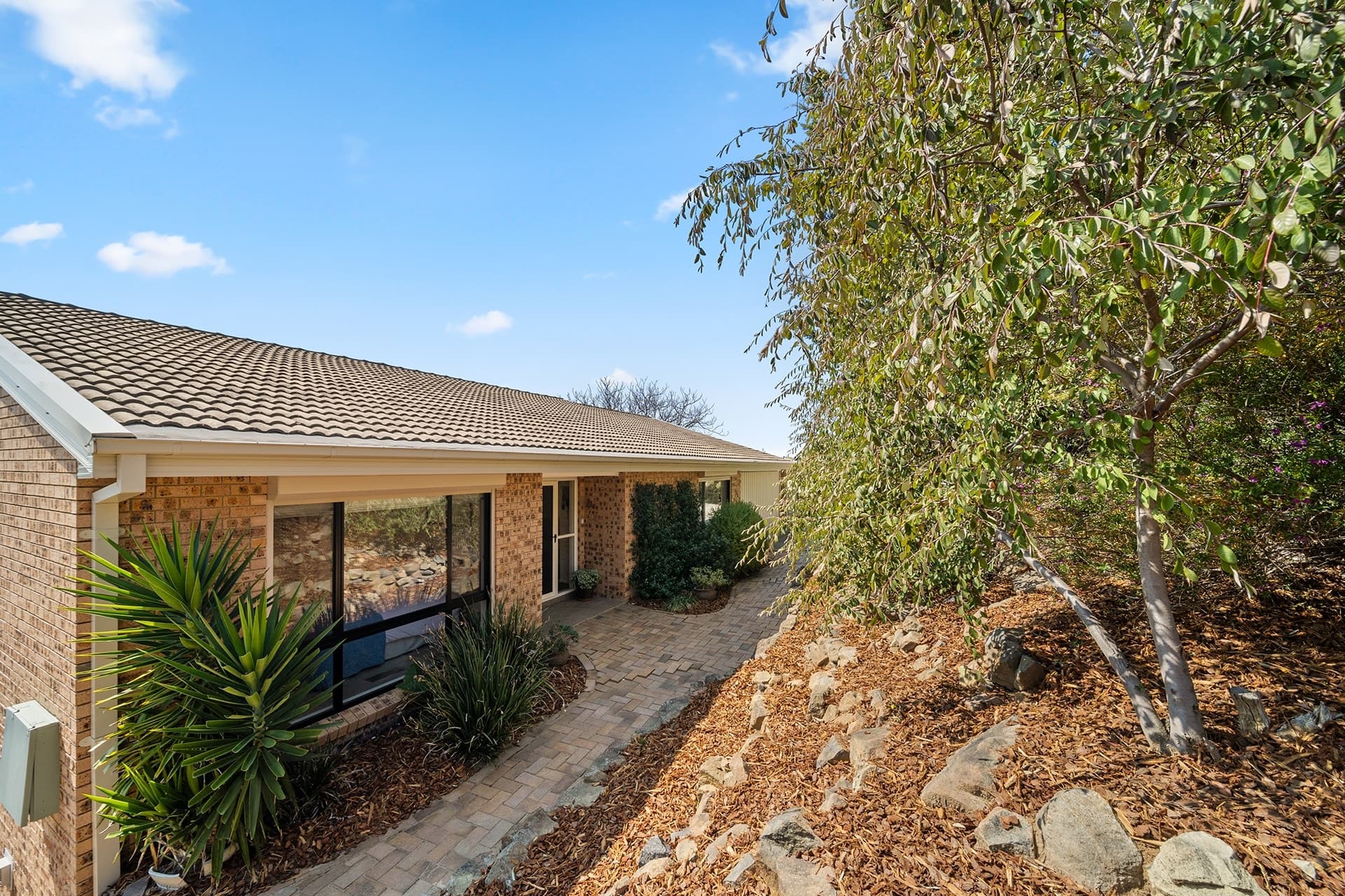 106 Learmonth Drive, Kambah ACT 2902, Kambah - Thumbnail 2