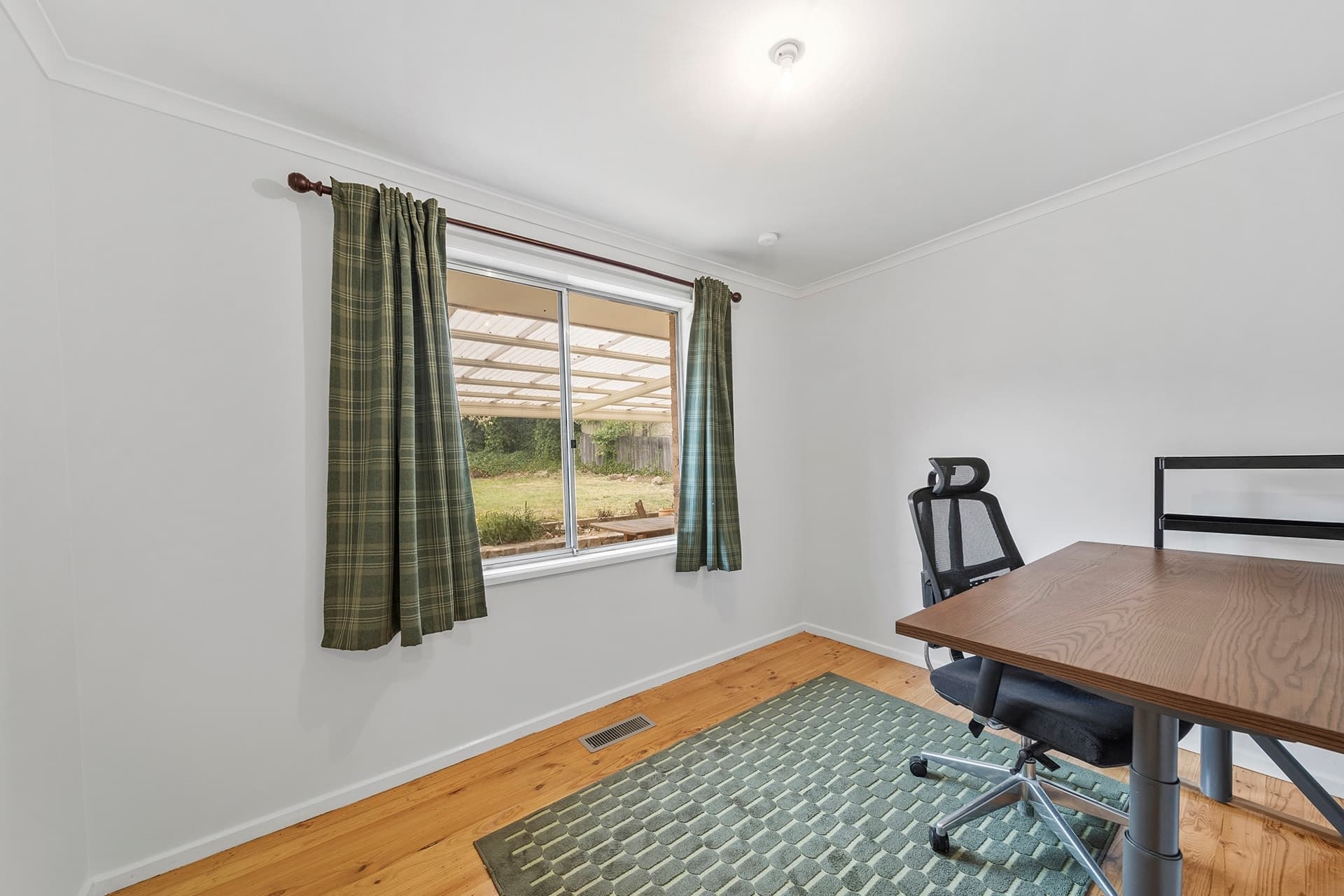 22 Byrne Street, Wanniassa ACT 2903, Wanniassa - Thumbnail 2