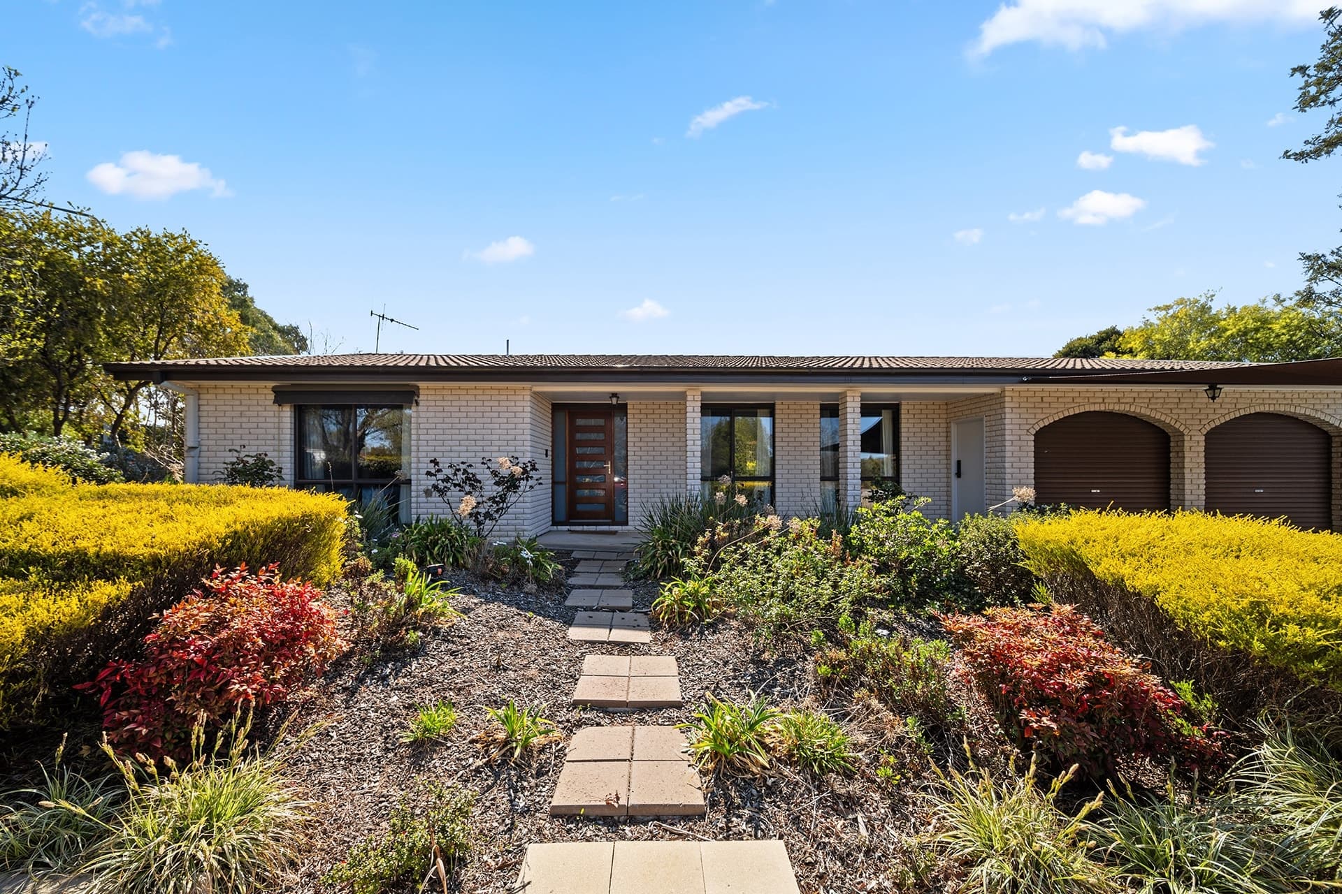 1 Farrelly Close, Oxley ACT 2903, Oxley - Image 1