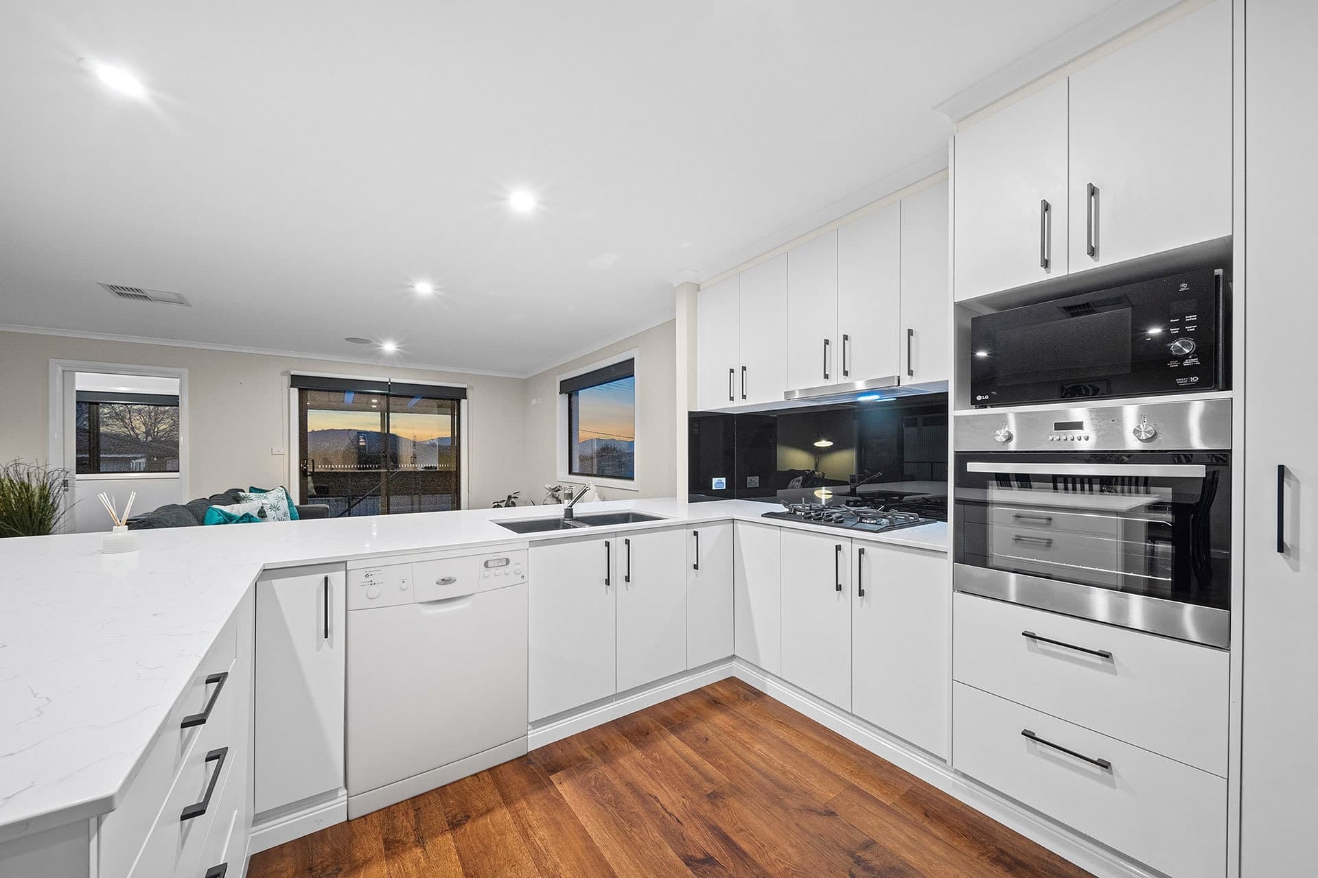 6 Macnamara Place, Chisholm ACT 2905, Chisholm - Thumbnail 3