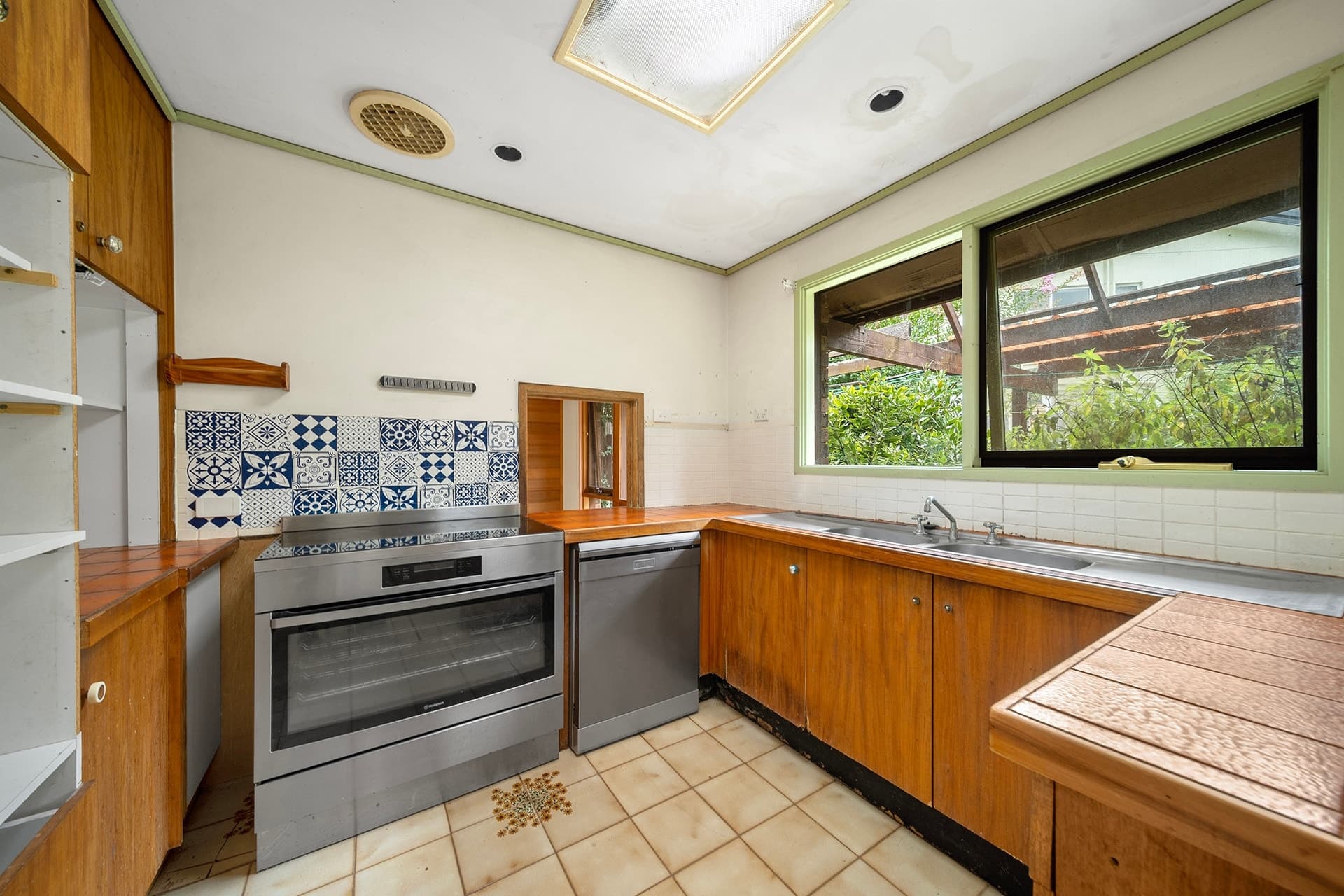 6 Embling Street, Wanniassa ACT 2903, Wanniassa - Thumbnail 3