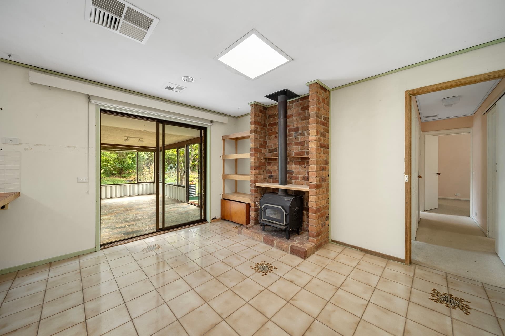 6 Embling Street, Wanniassa ACT 2903, Wanniassa - Thumbnail 5
